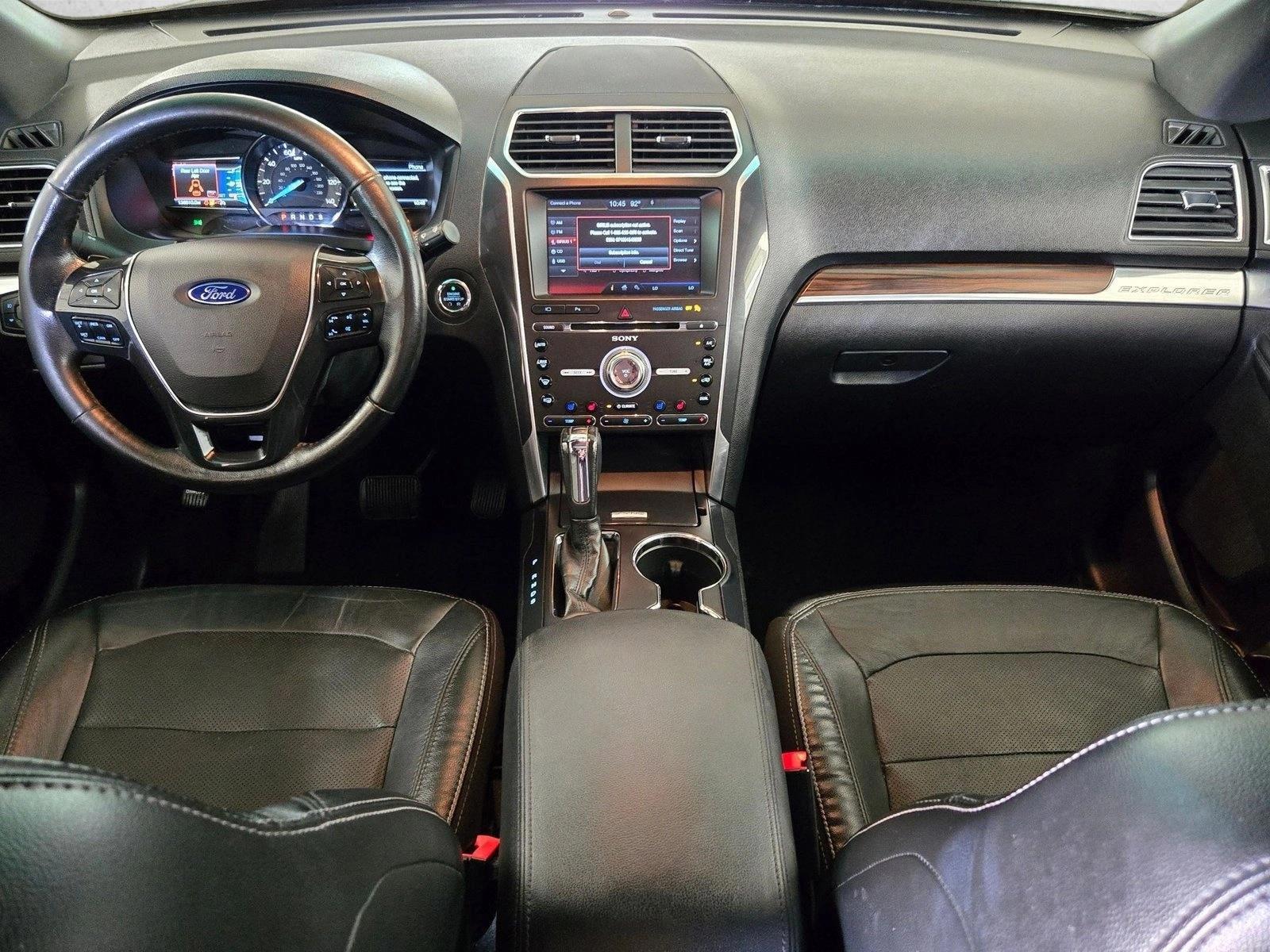 Thumbnail: 2016 Ford Explorer - 4
