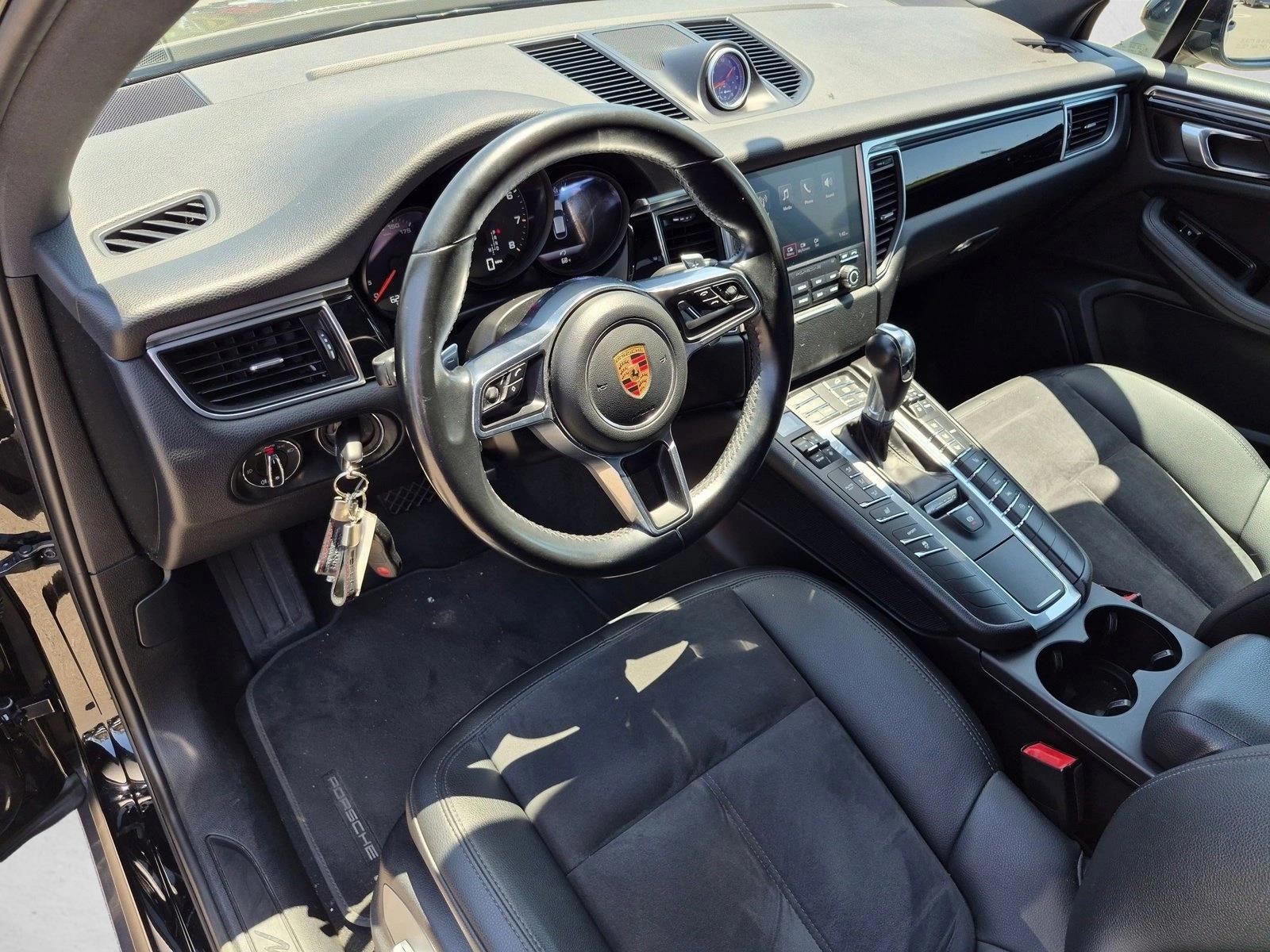 Thumbnail: 2018 Porsche Macan - 3