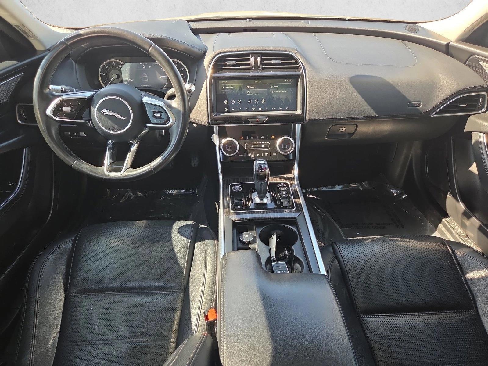 Thumbnail: 2020 Jaguar XE - 3