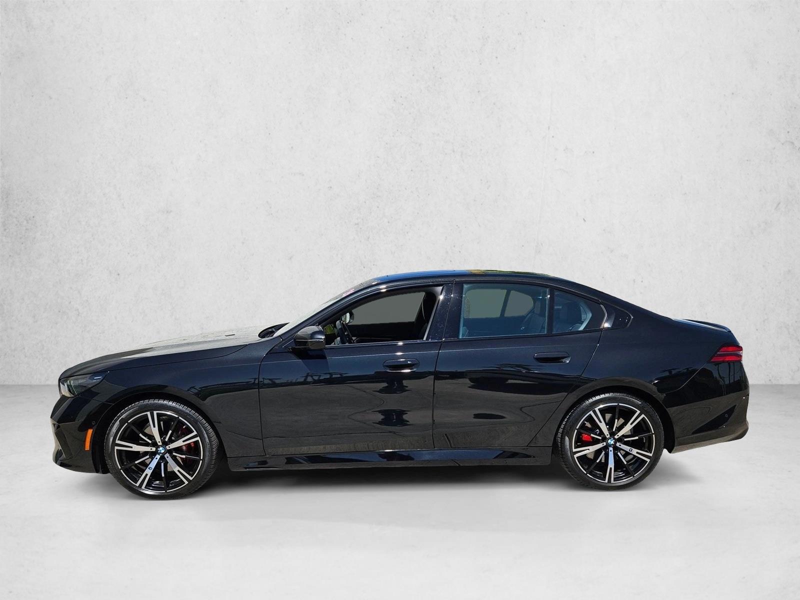 Thumbnail: 2026 BMW 5 Series - 2