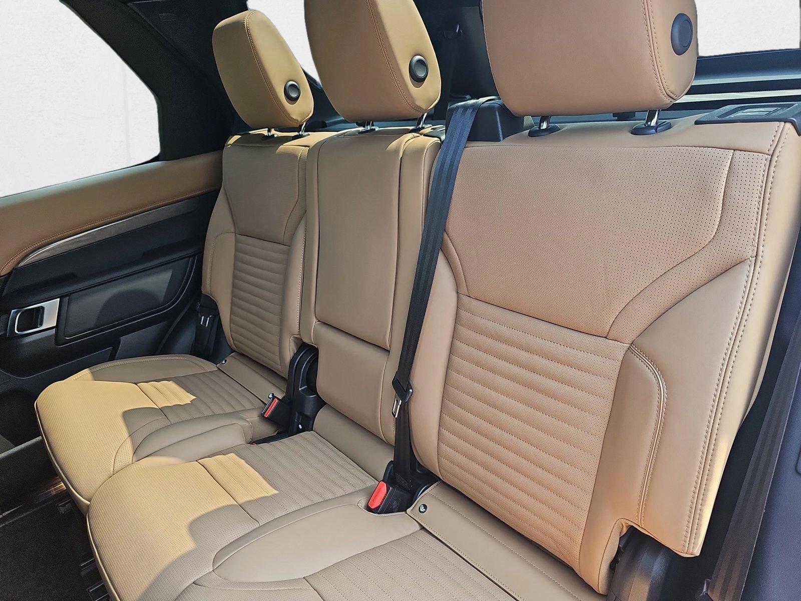 2024 Land Rover Discovery Metropolitan Edition - Photo 9