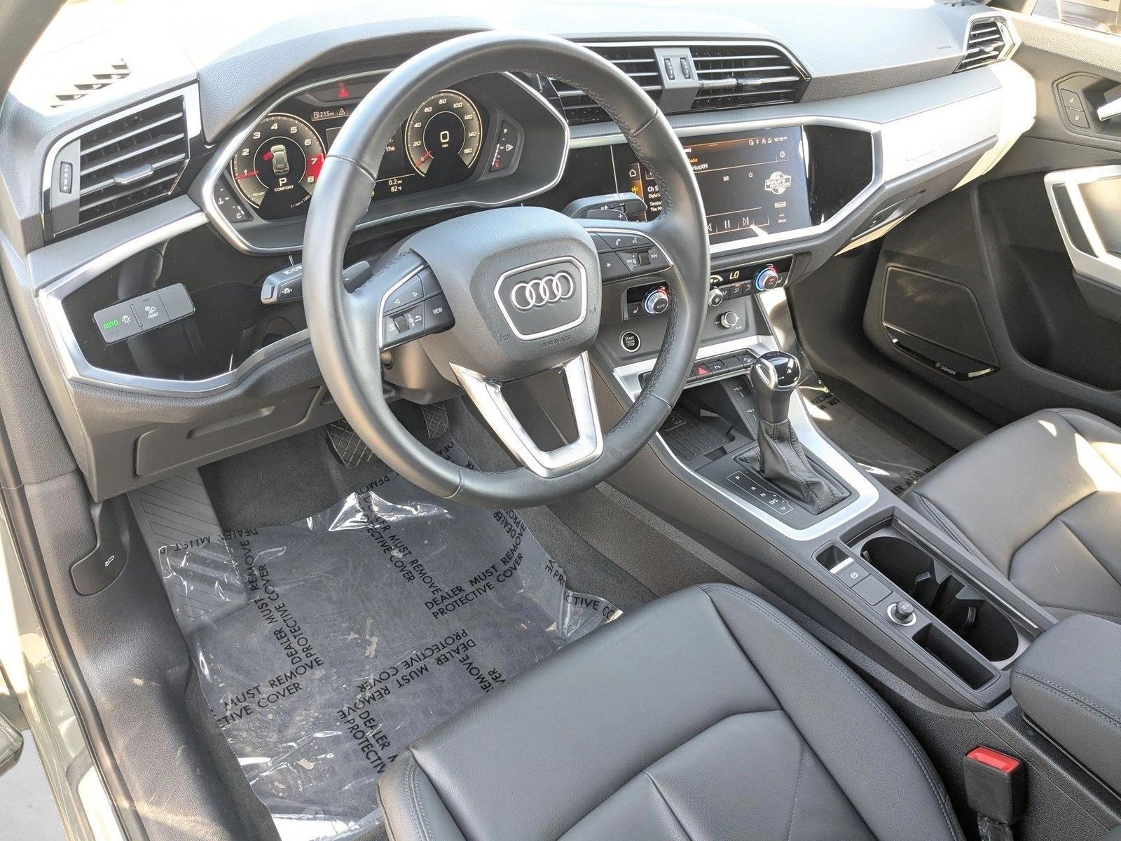 Thumbnail: 2023 Audi Q3 - 3