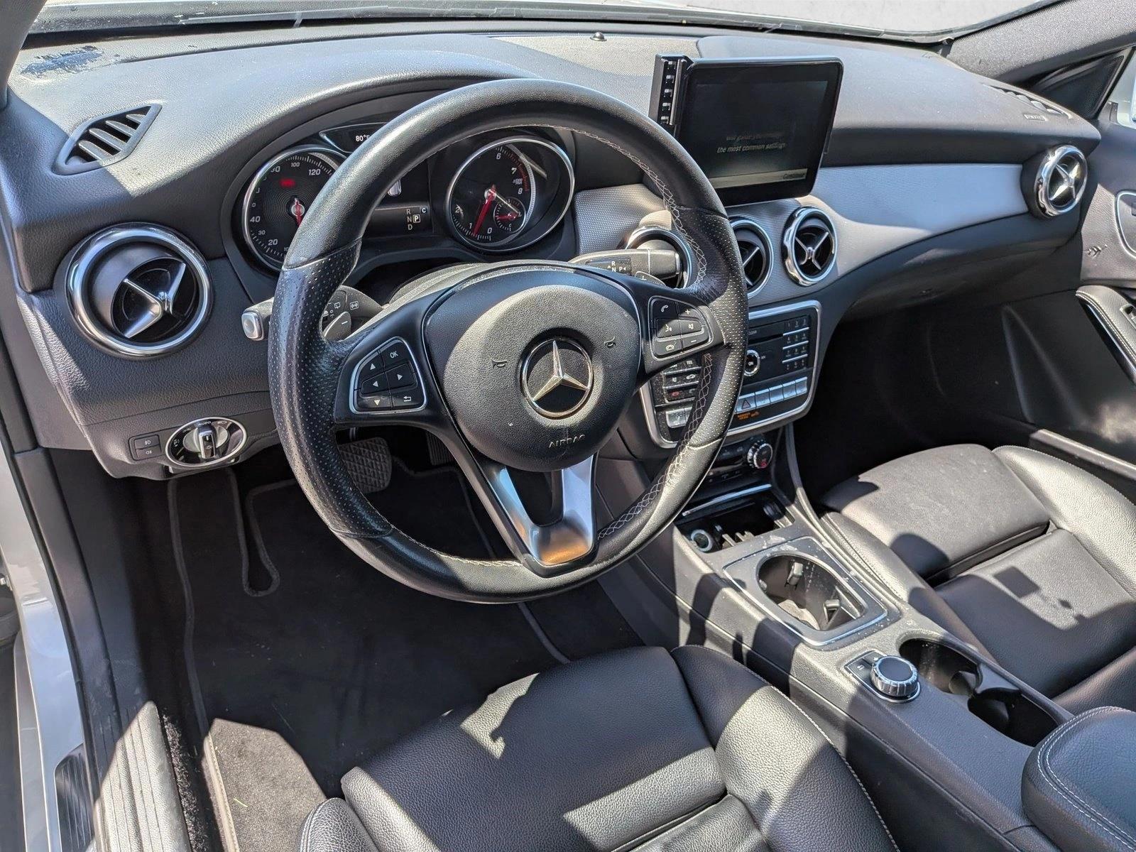 Thumbnail: 2018 Mercedes-Benz GLA - 3