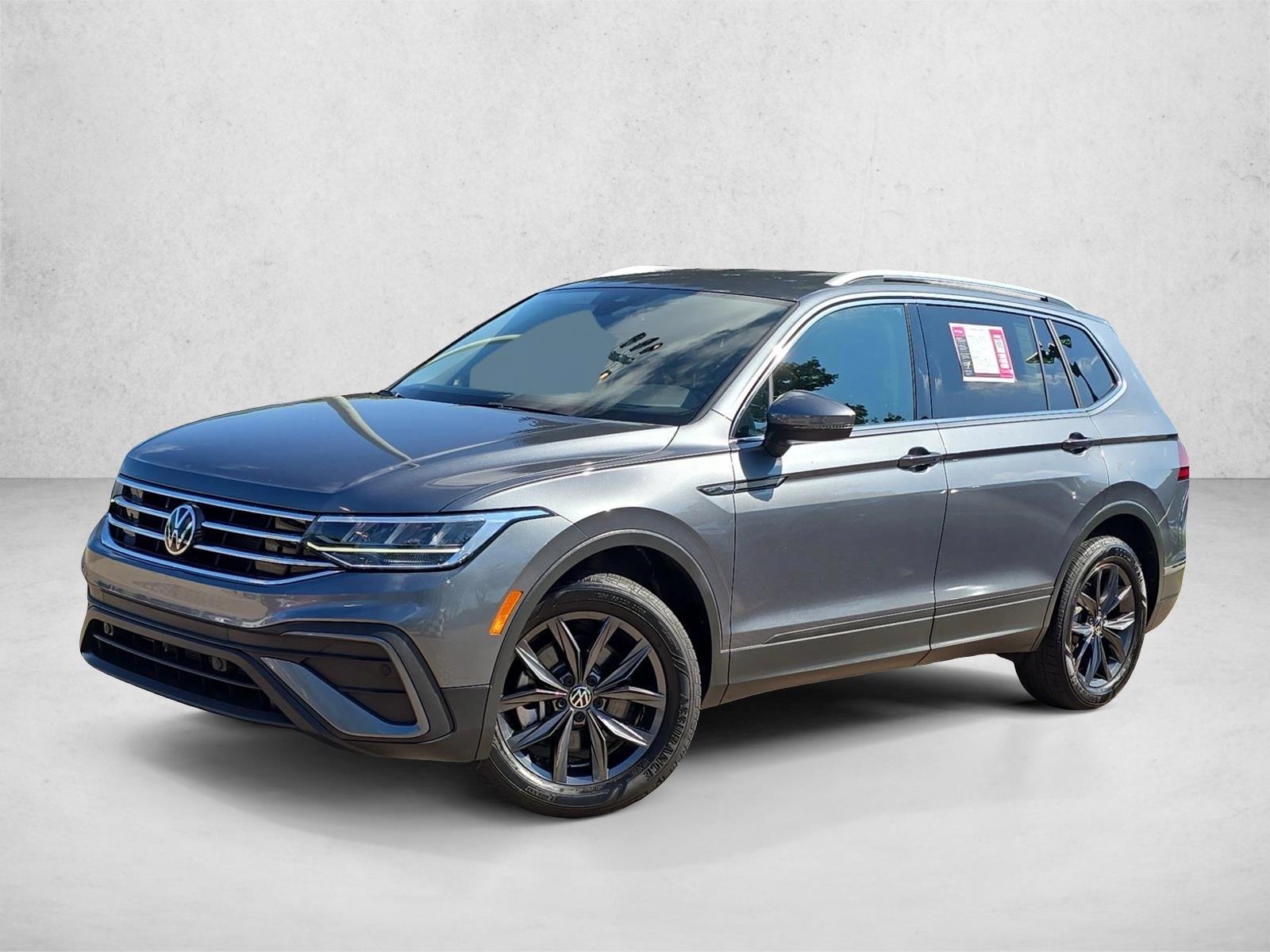 Thumbnail: 2023 Volkswagen Tiguan - 1
