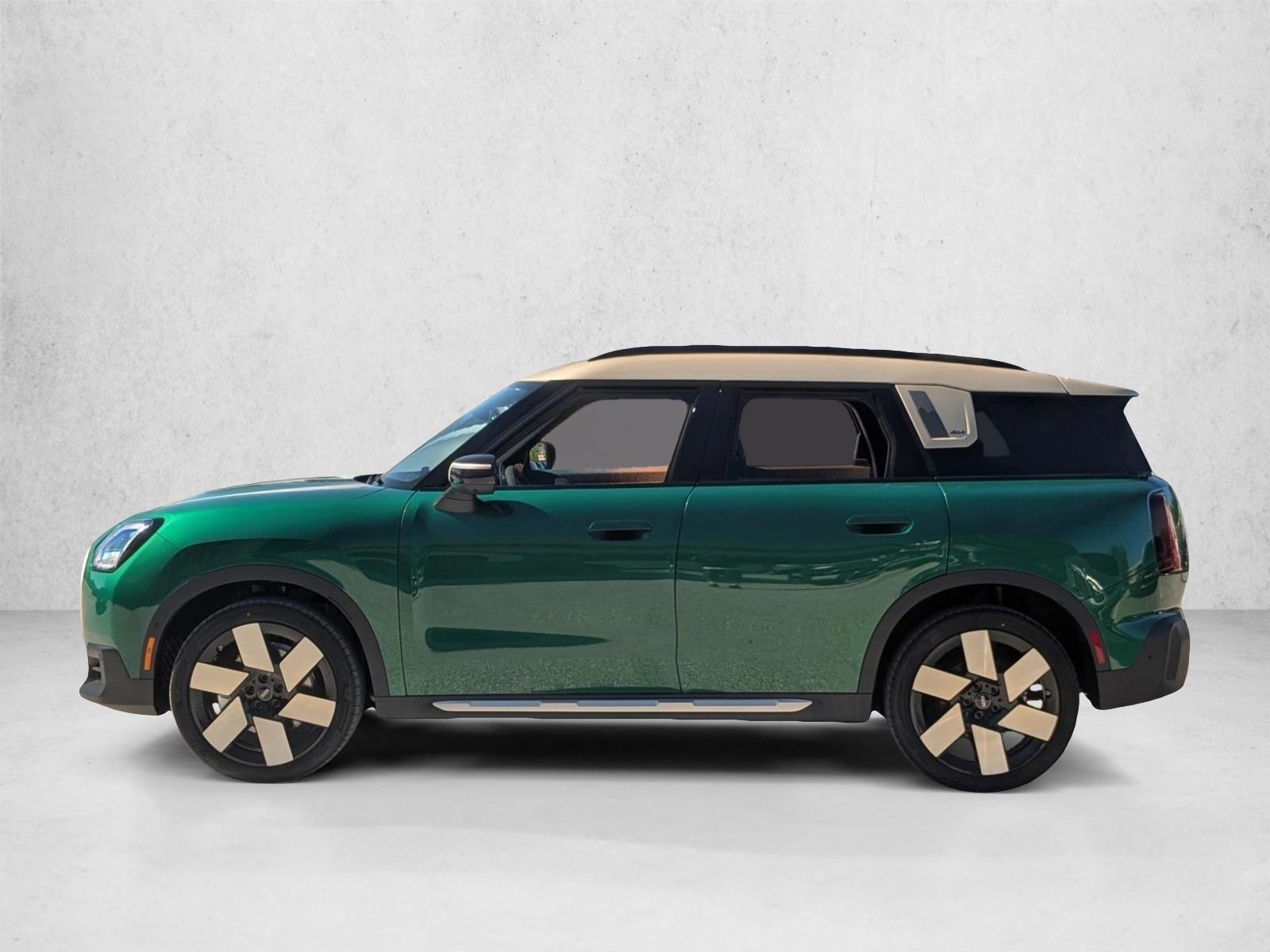 Thumbnail: 2027 MINI Cooper Countryman - 2