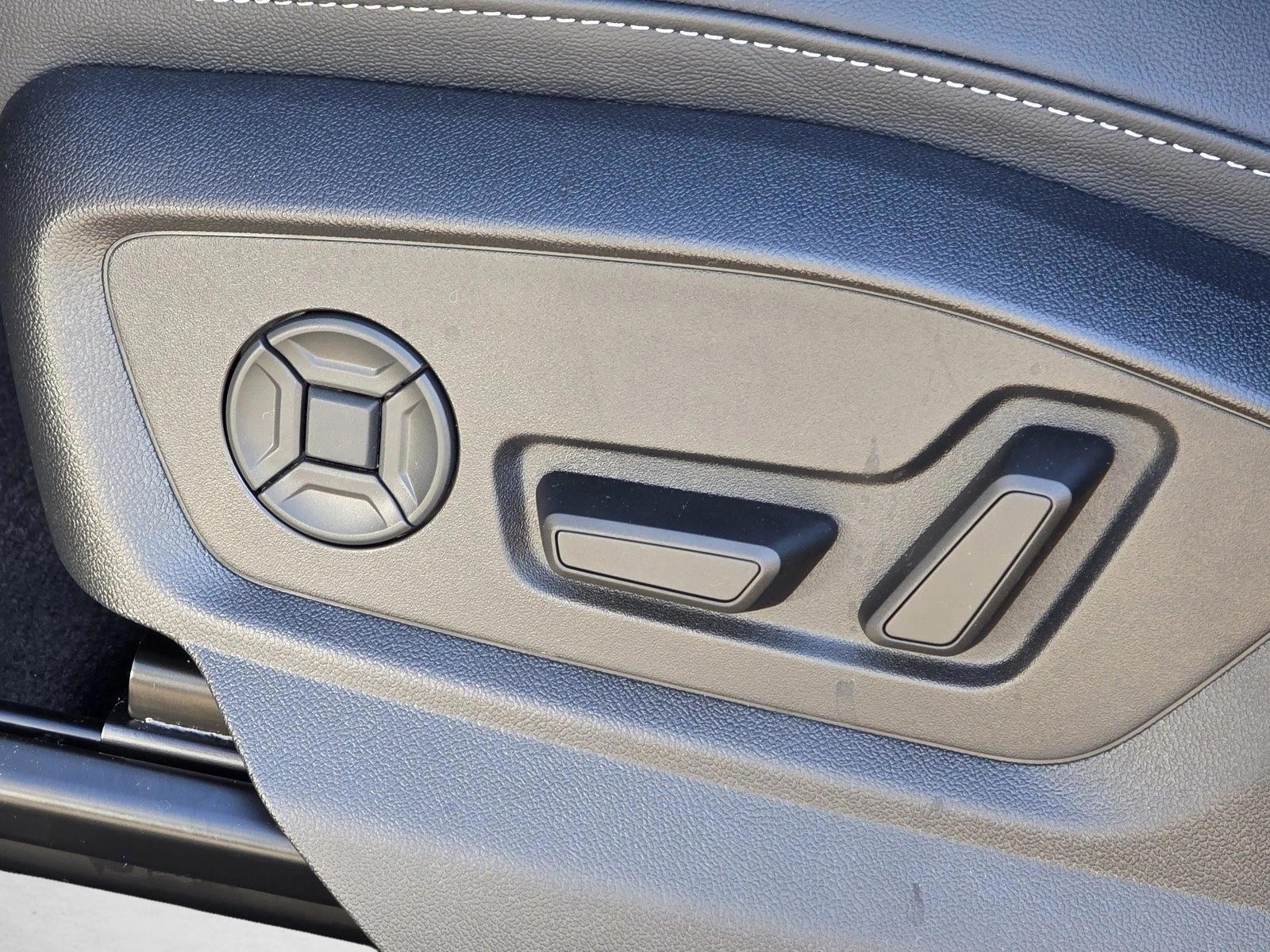 Thumbnail: 2026 Audi Q7 - 4