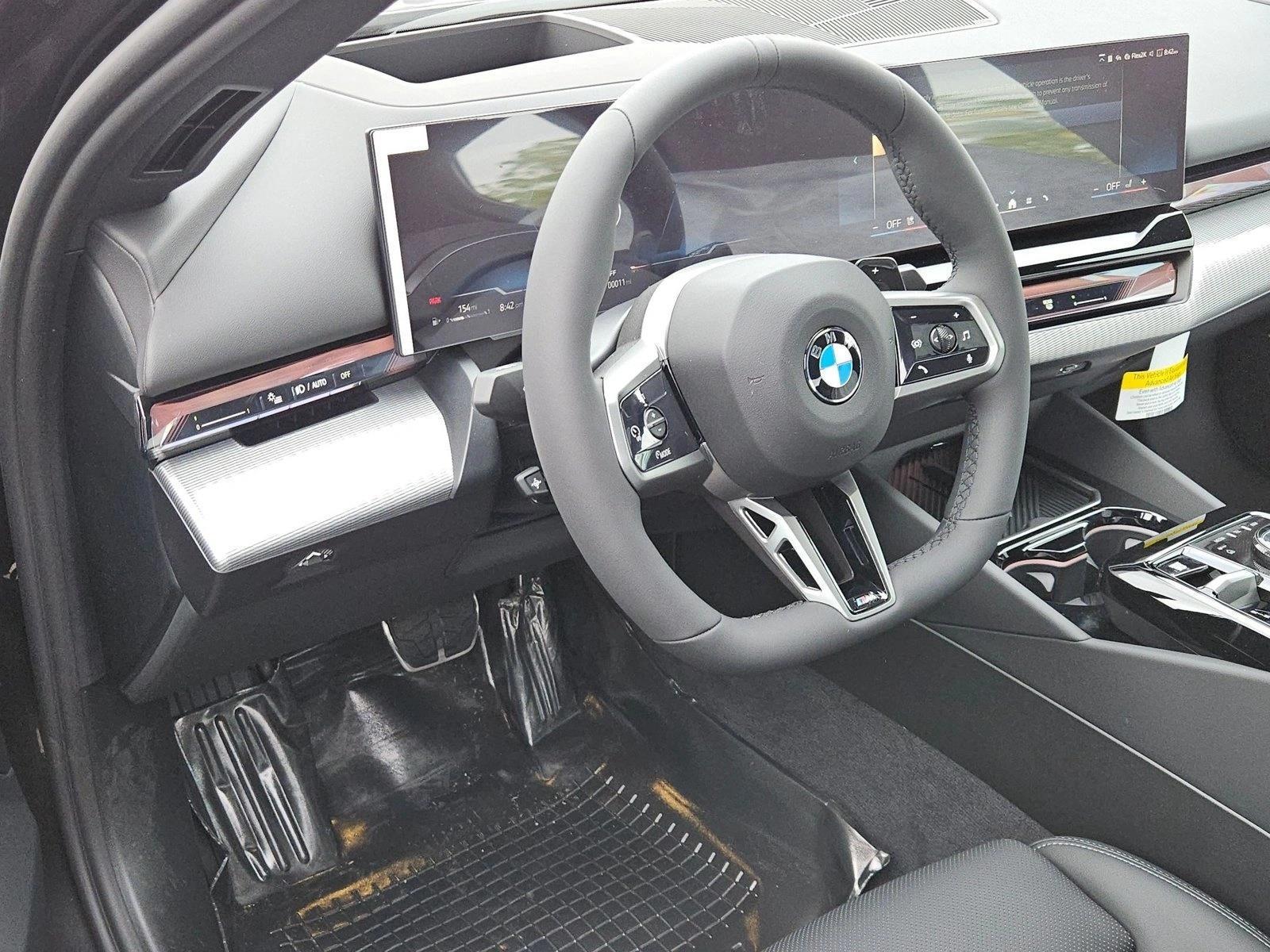 Thumbnail: 2027 BMW 5 Series - 3