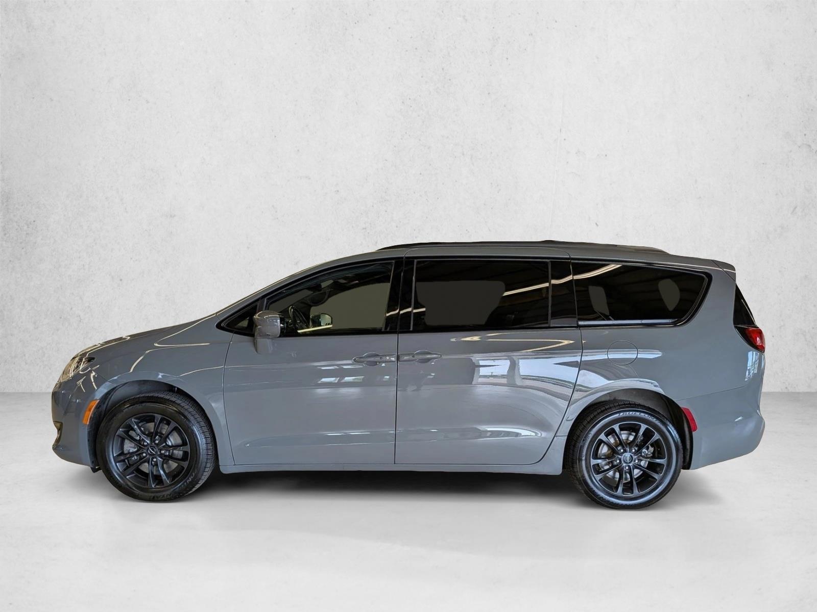 Thumbnail: 2020 Chrysler Pacifica - 2