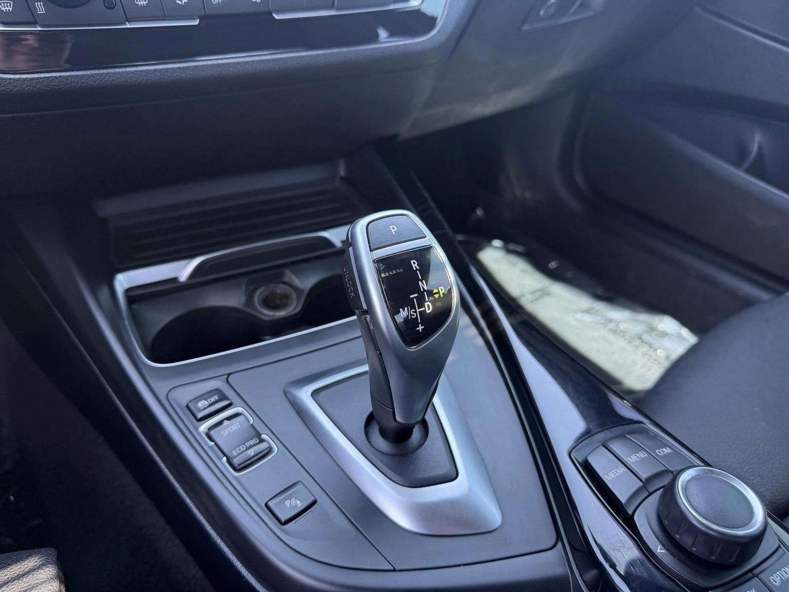 2020 BMW 2 Series 230i - Photo 12