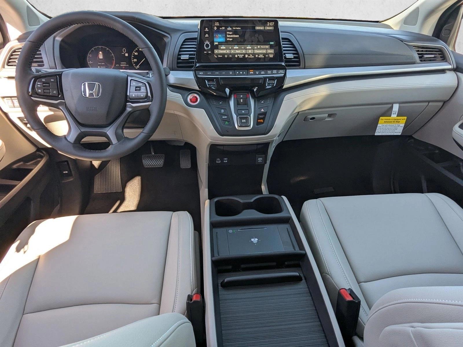 Thumbnail: 2026 Honda Odyssey - 3
