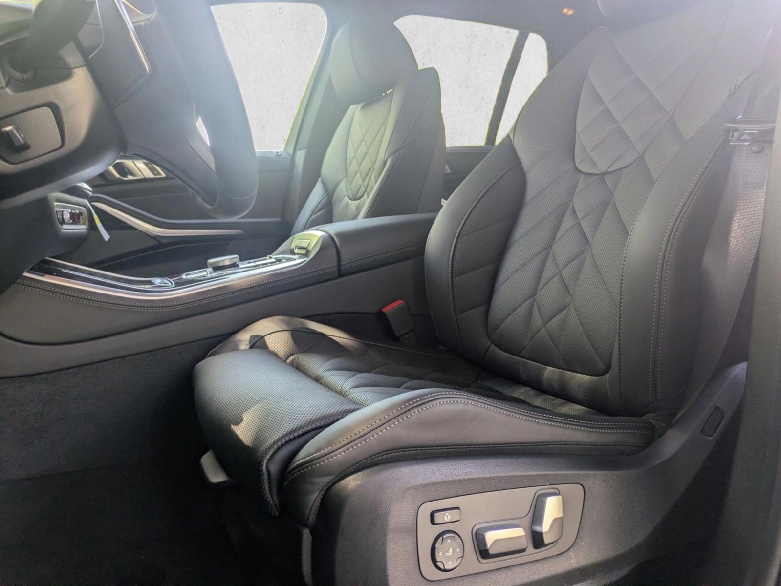 Thumbnail: 2026 BMW X5 - 5