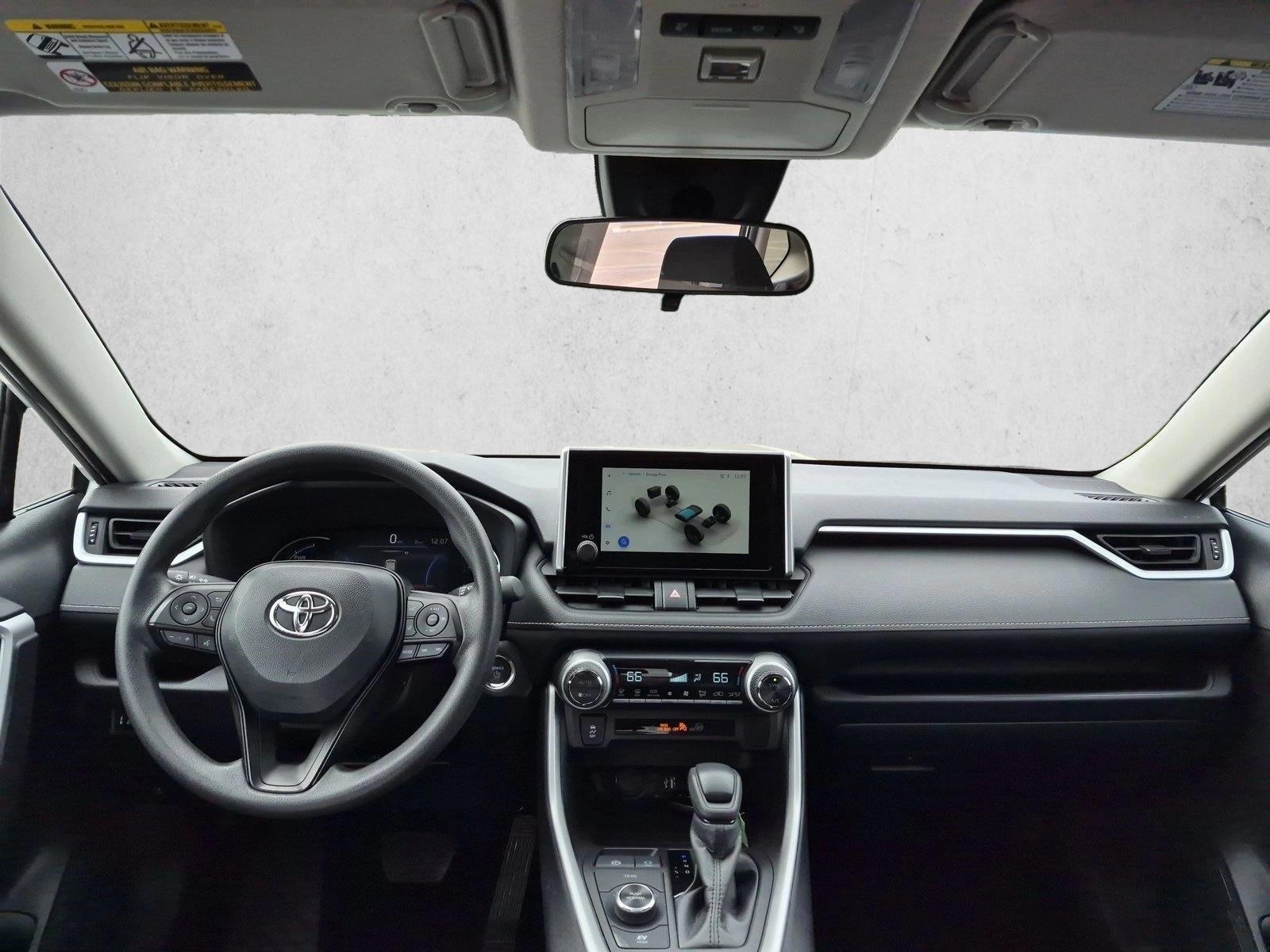 Thumbnail: 2025 Toyota RAV4 - 3