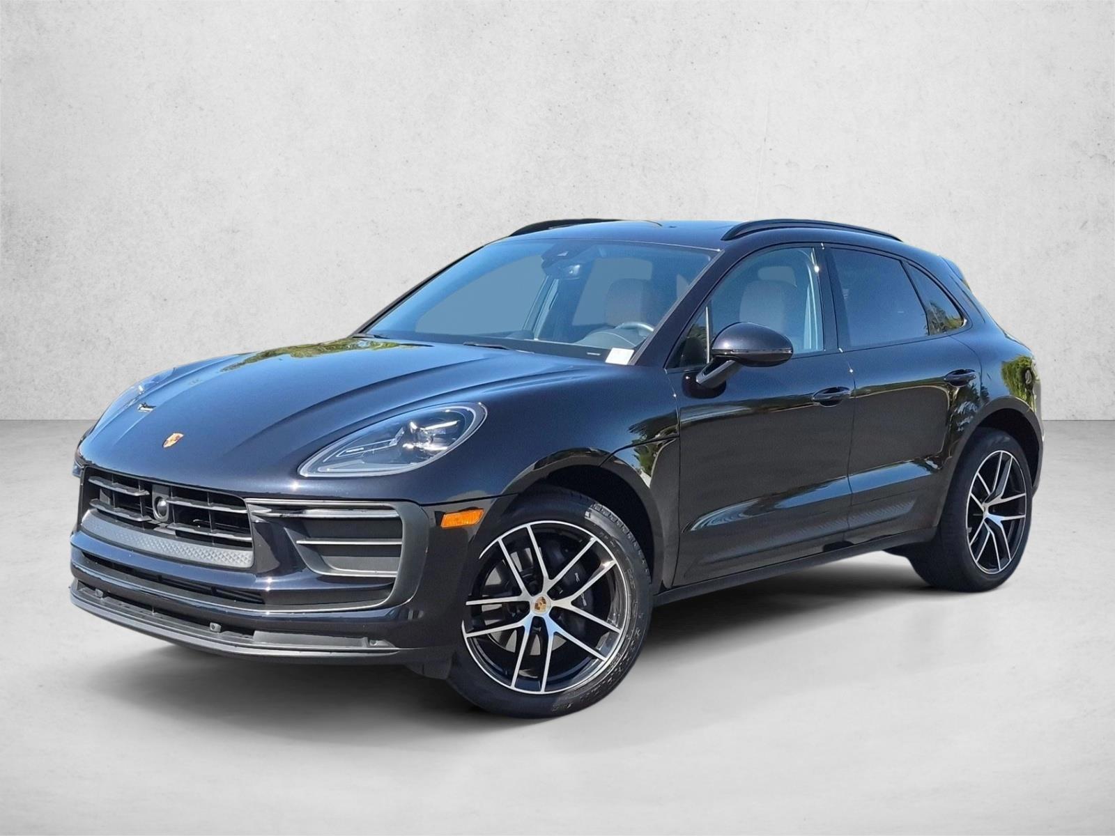 Thumbnail: 2023 Porsche Macan - 1
