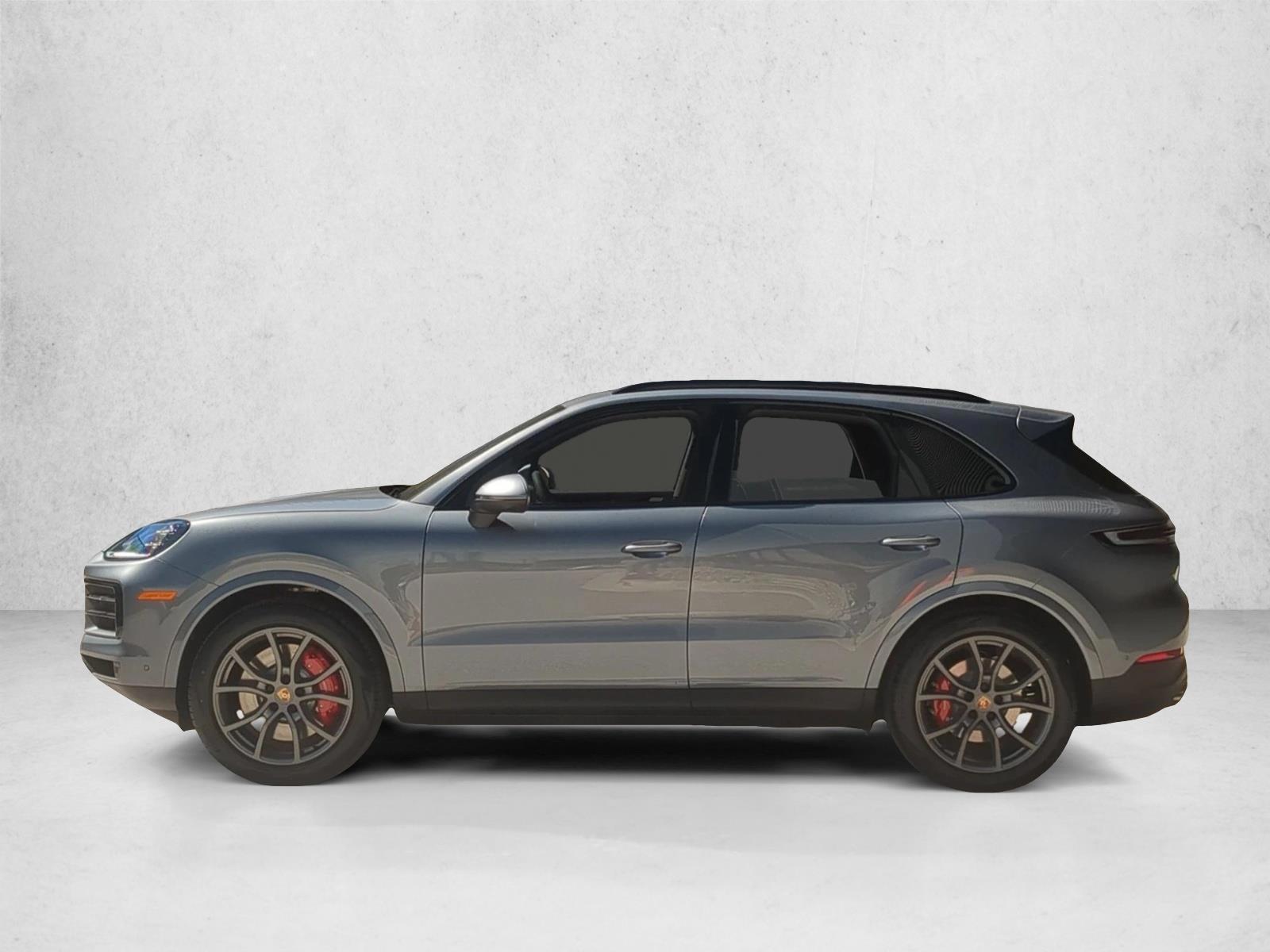 Thumbnail: 2026 Porsche Cayenne - 2