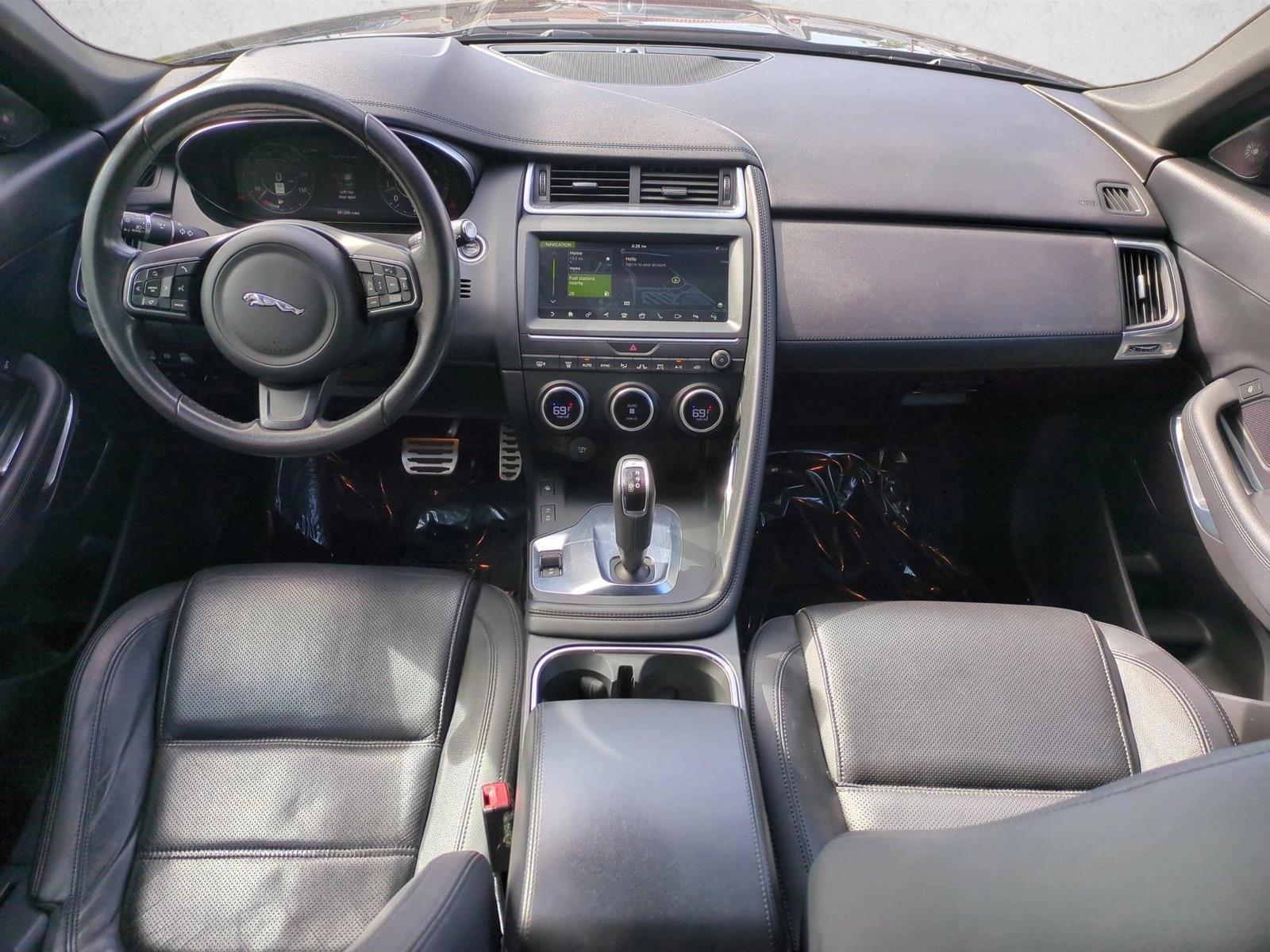 Thumbnail: 2018 Jaguar E-Pace - 3