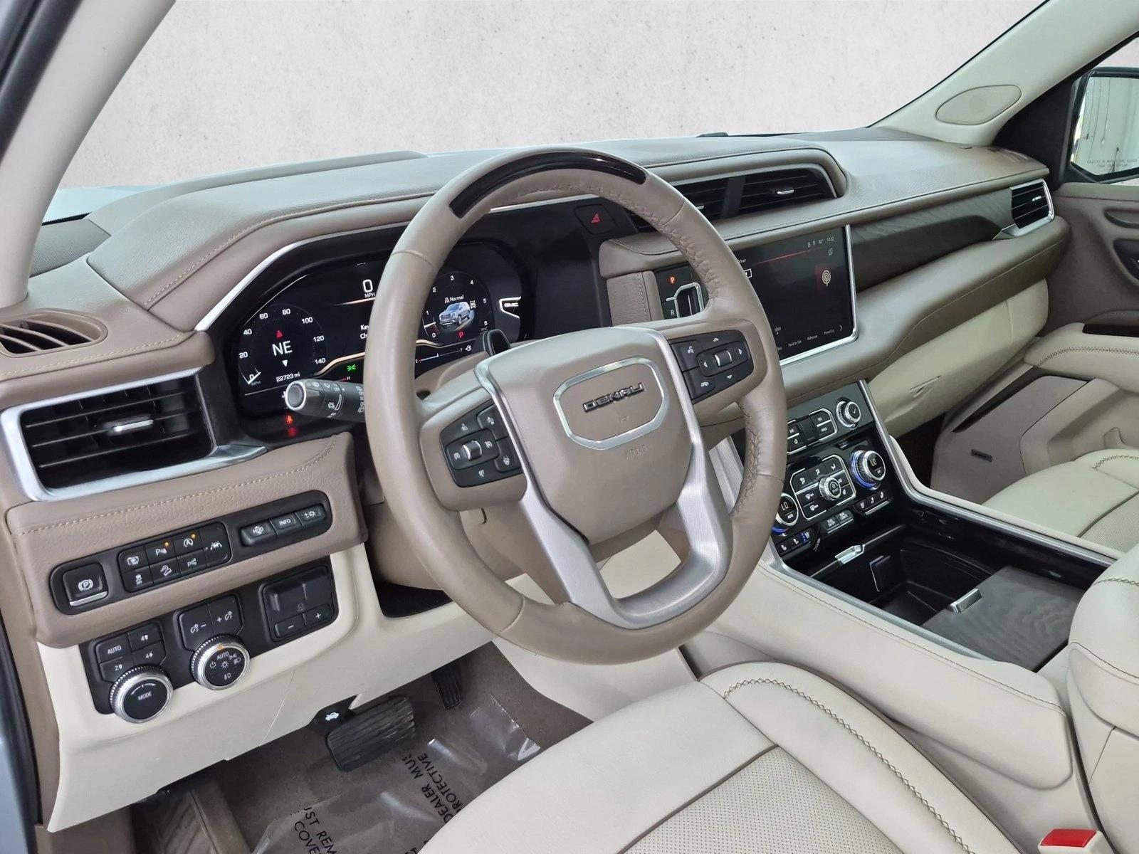 Thumbnail: 2024 GMC Yukon XL - 3