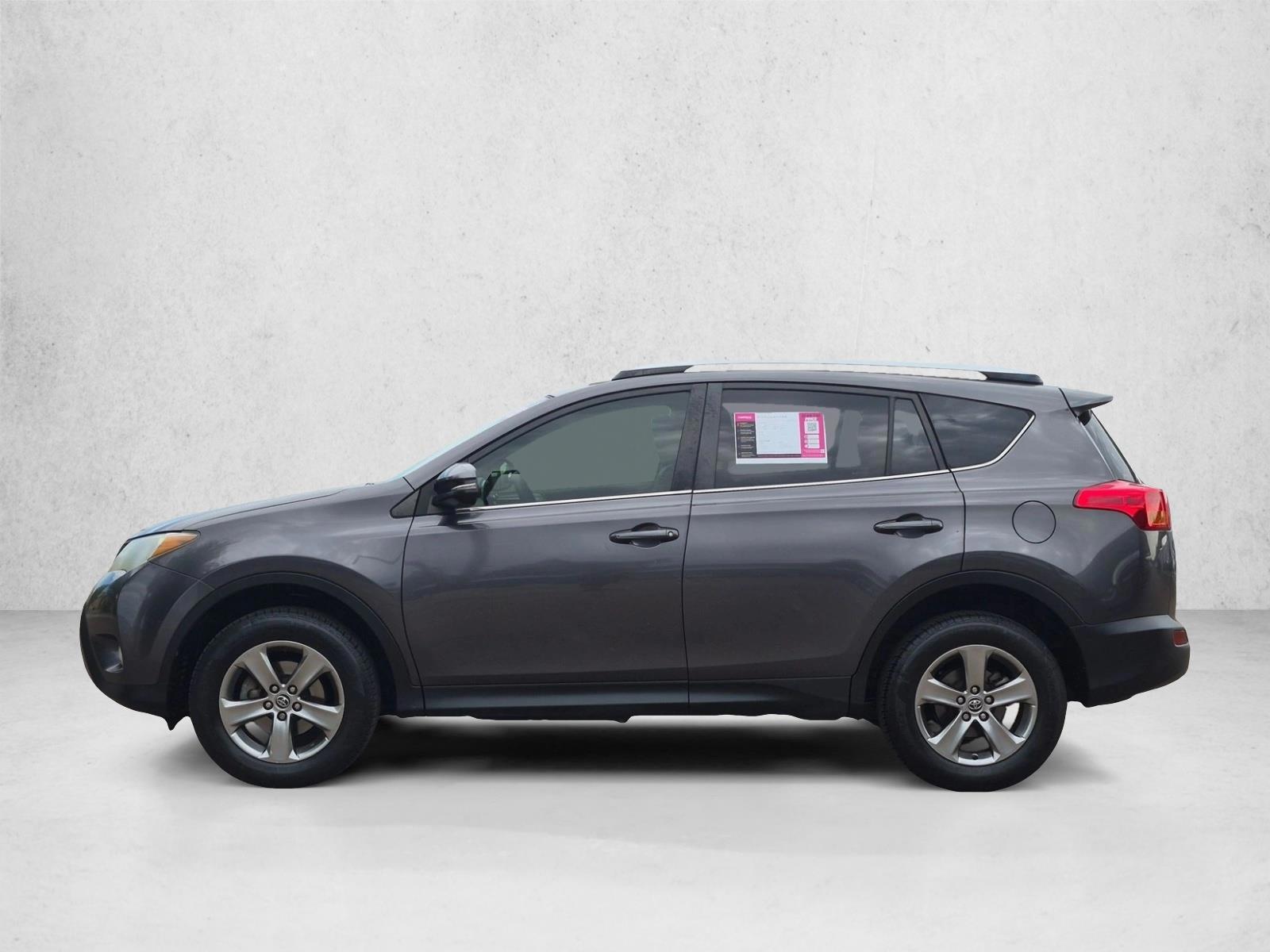 Thumbnail: 2015 Toyota RAV4 - 2