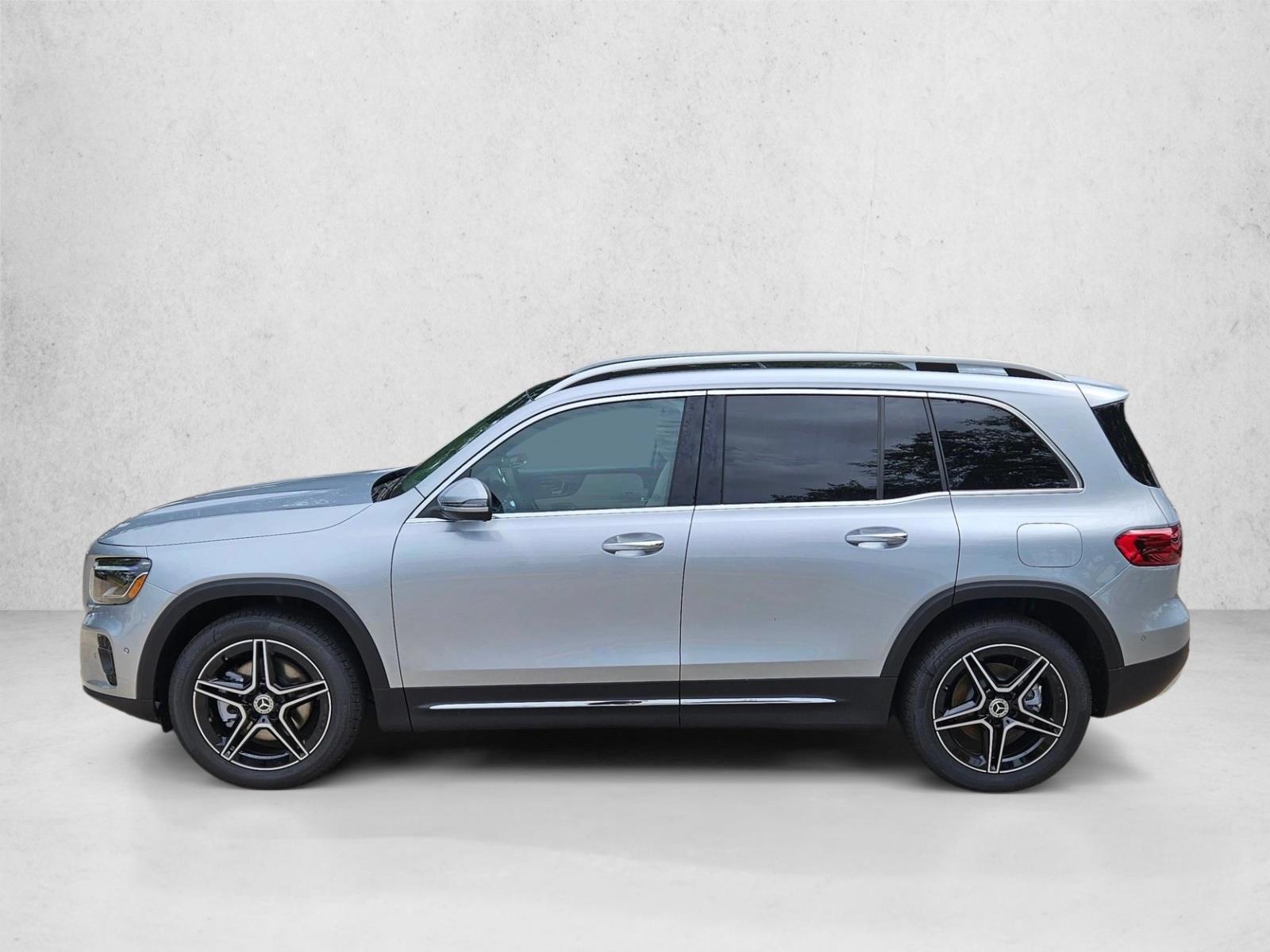 Thumbnail: 2026 Mercedes-Benz GLB - 2
