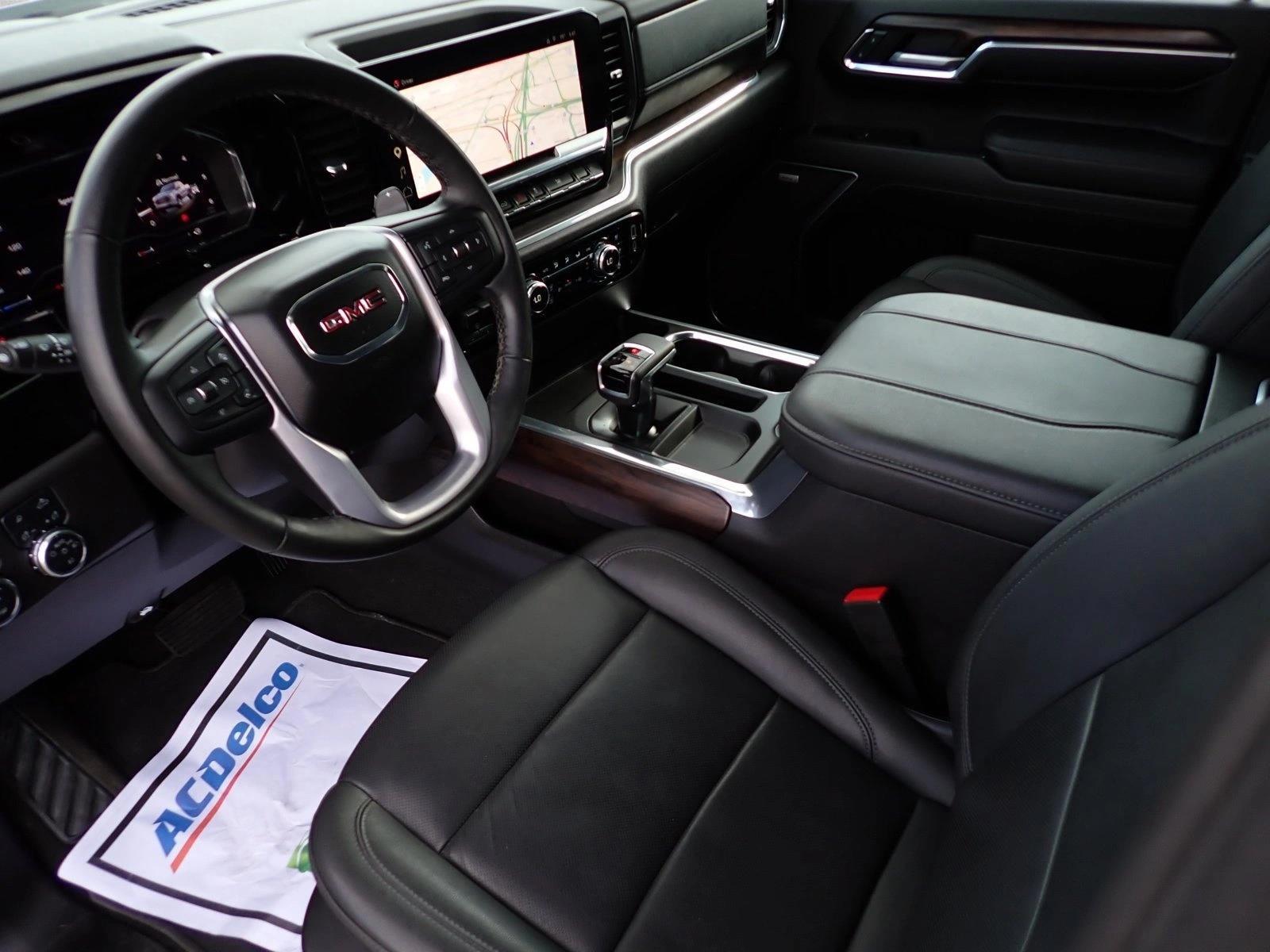 Thumbnail: 2025 GMC Sierra 1500 - 3