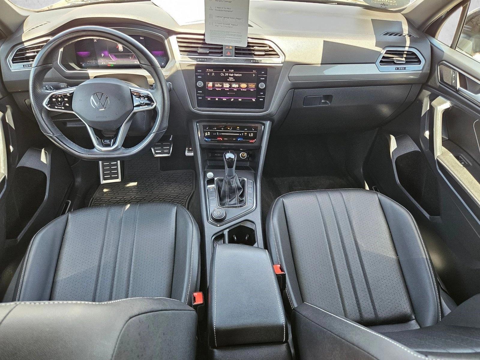 Thumbnail: 2023 Volkswagen Tiguan - 4