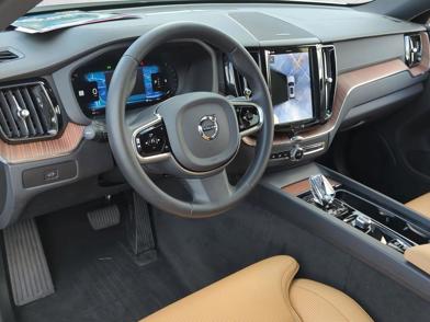 2025 Volvo XC60
