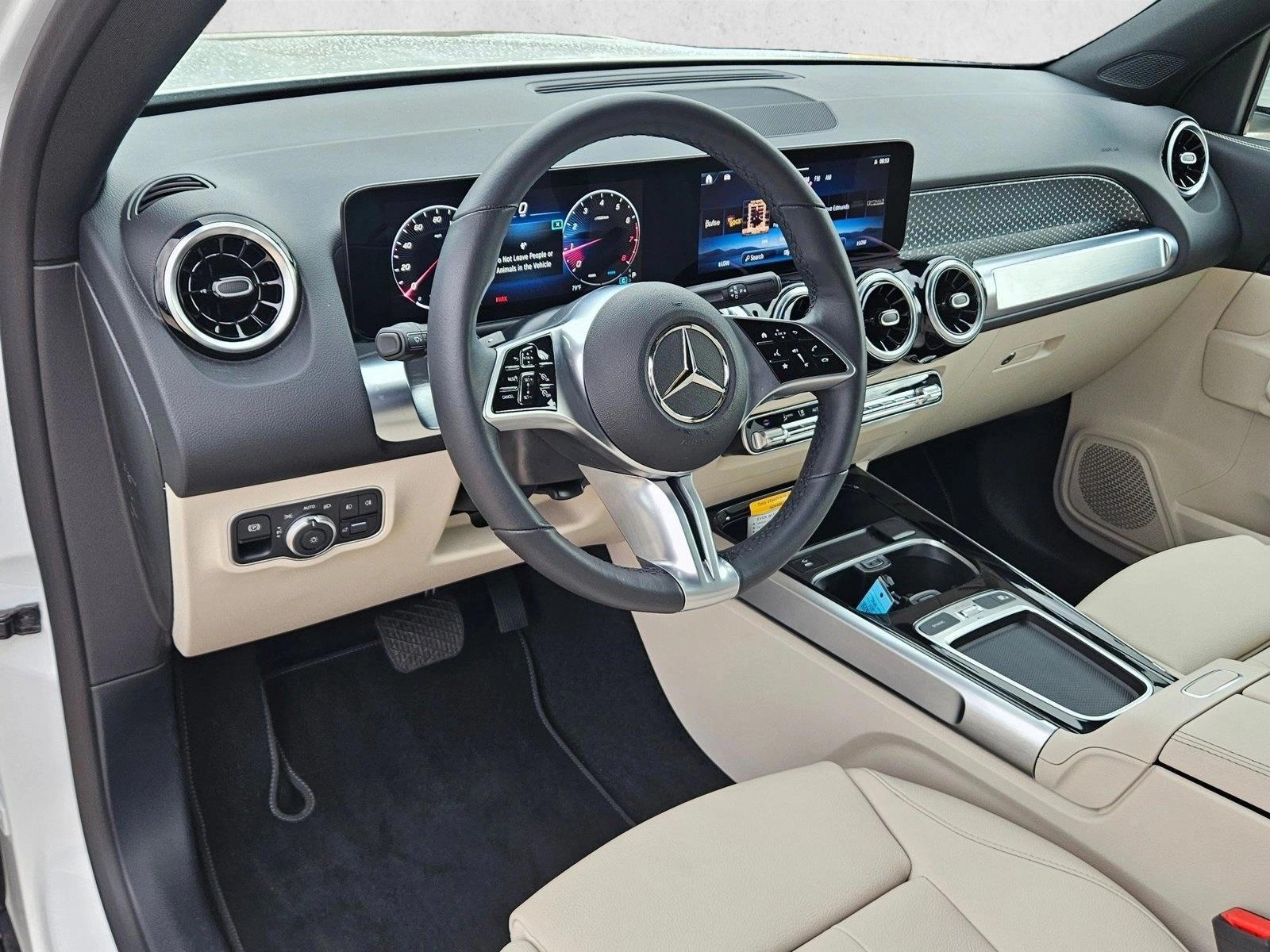 Thumbnail: 2026 Mercedes-Benz GLB - 3