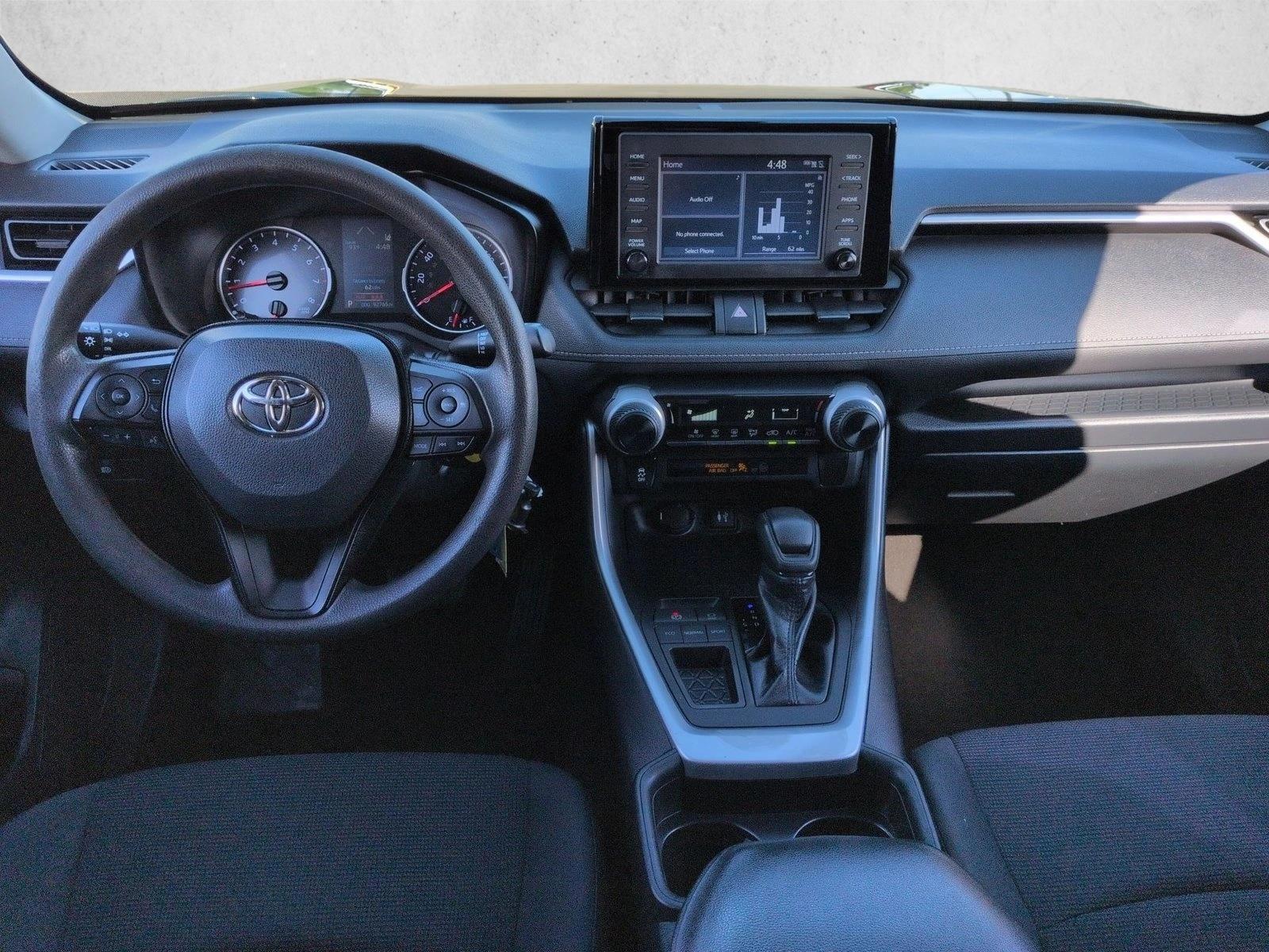 Thumbnail: 2019 Toyota RAV4 - 4