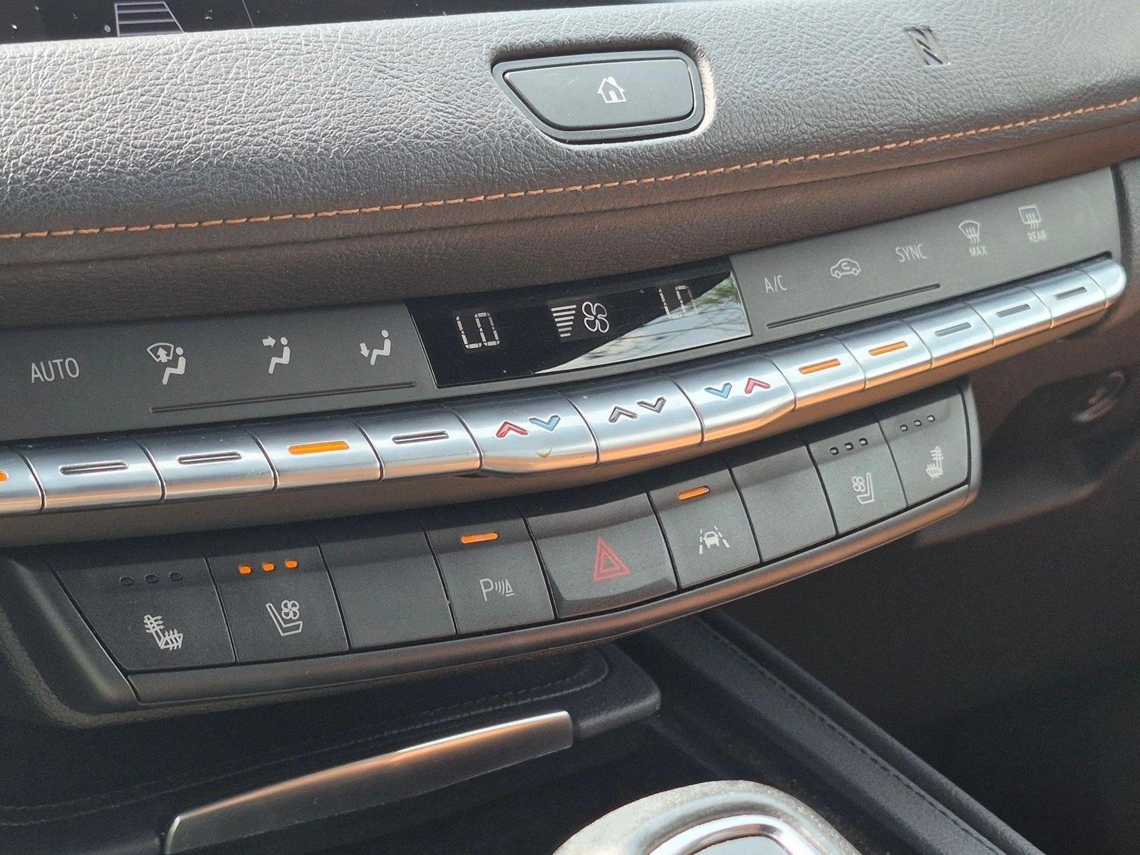 Thumbnail: 2019 Cadillac XT4 - 2