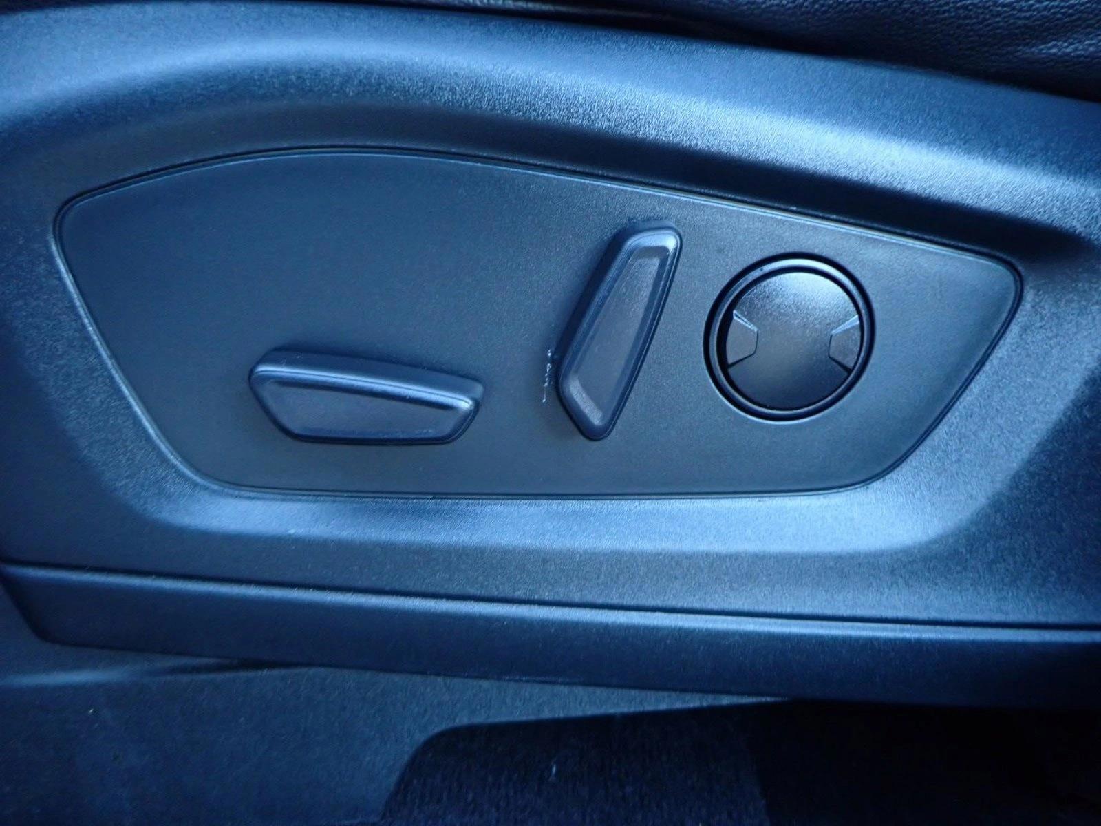 Thumbnail: 2023 Ford Explorer - 4