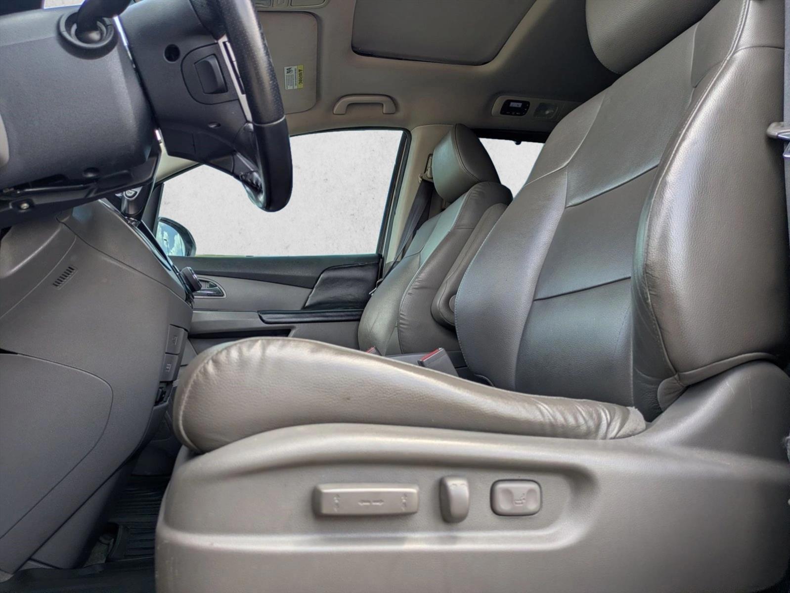 Thumbnail: 2014 Honda Odyssey - 4