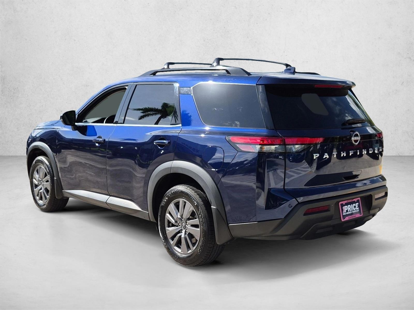 2025 Nissan Pathfinder SV - Photo 7