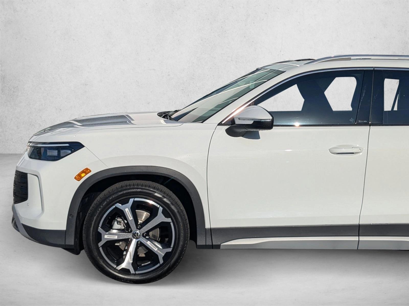Thumbnail: 2026 Volkswagen Tiguan - 2