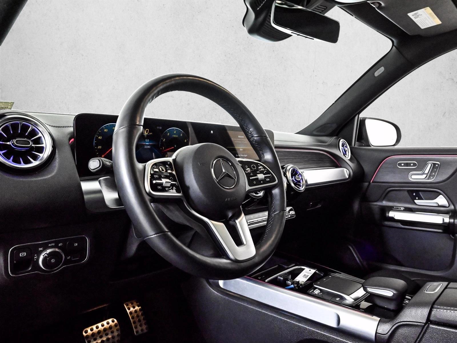 Thumbnail: 2023 Mercedes-Benz GLB - 3