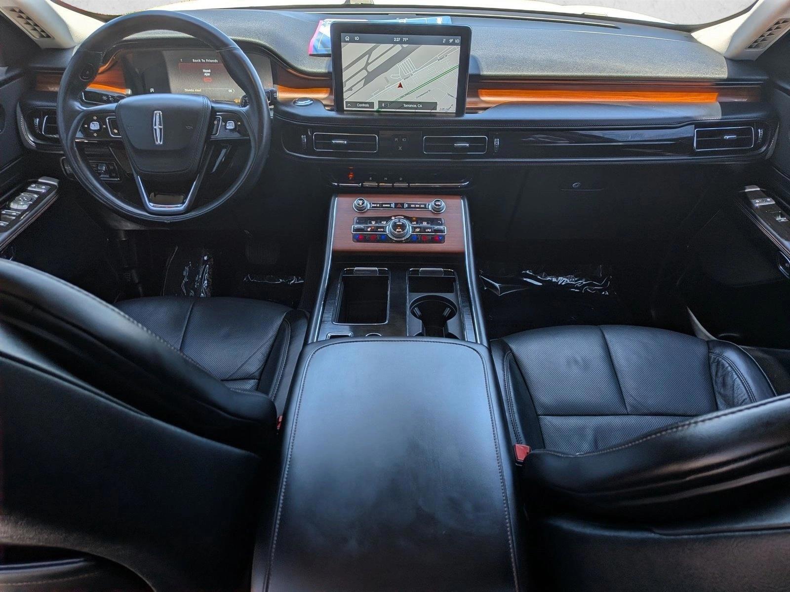 Thumbnail: 2020 Lincoln Aviator - 4