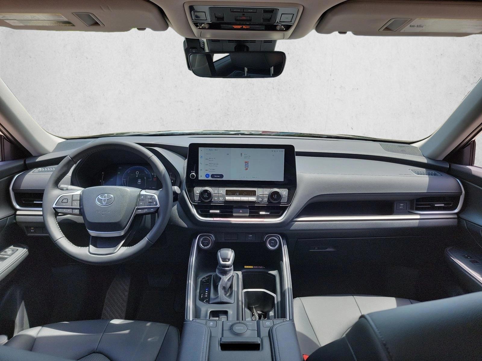Thumbnail: 2026 Toyota Grand Highlander - 3