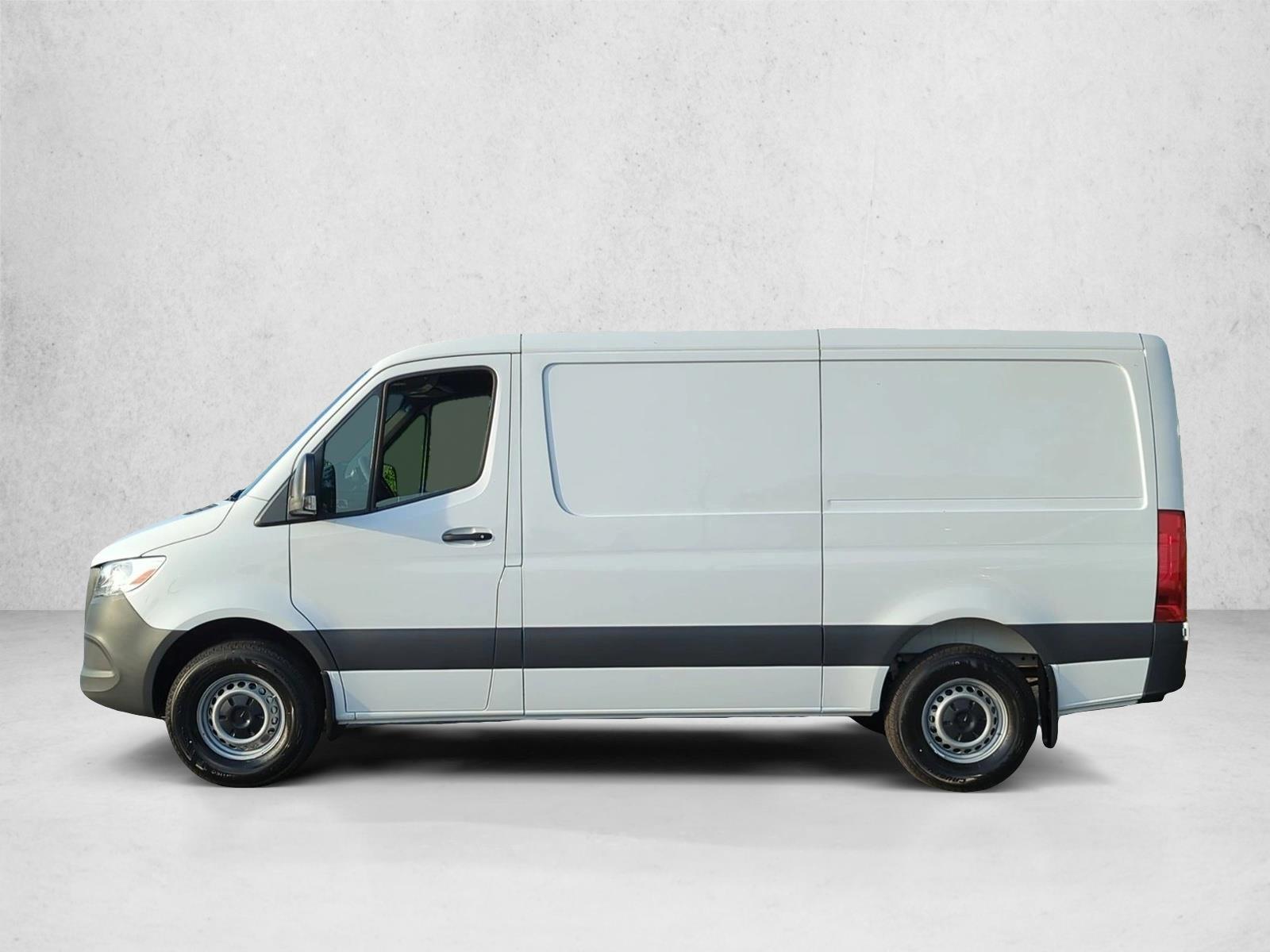 Thumbnail: 2026 Mercedes-Benz Sprinter - 2
