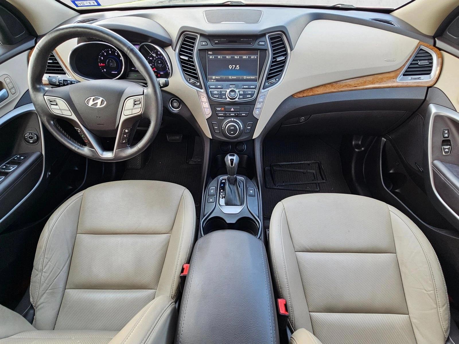Thumbnail: 2015 Hyundai Santa Fe - 3