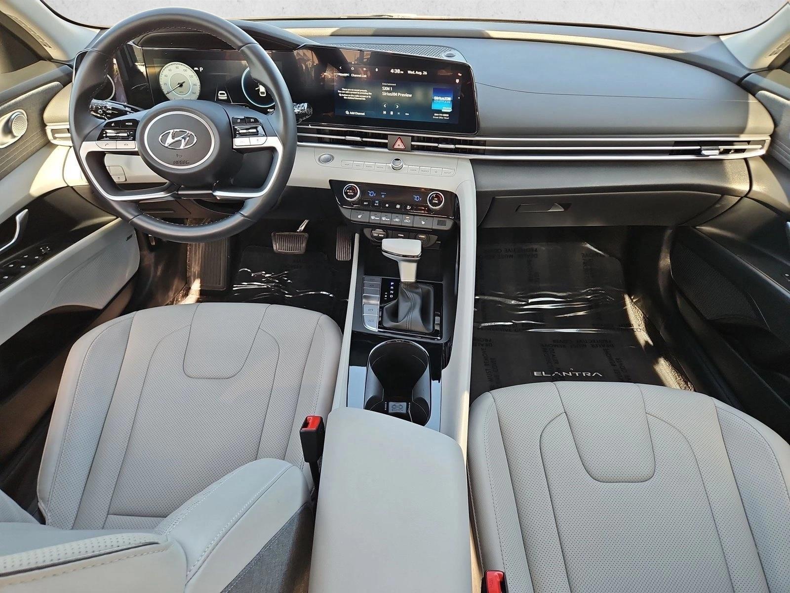 Thumbnail: 2023 Hyundai Elantra - 4