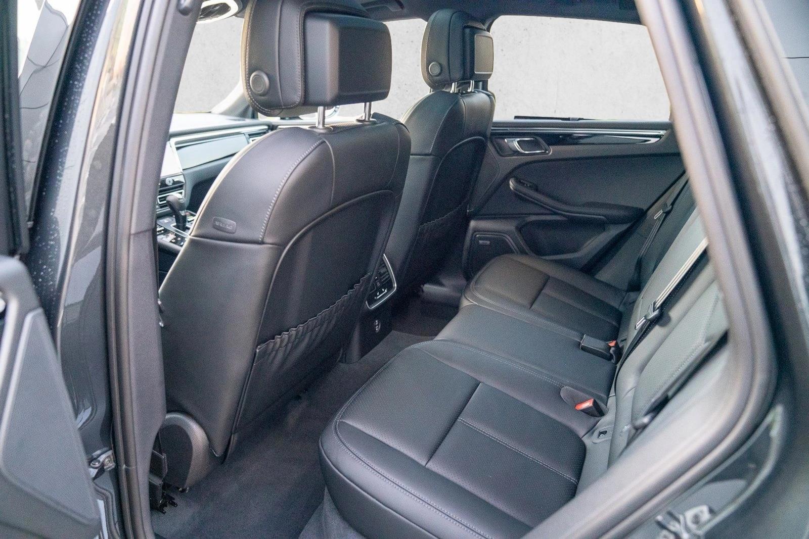 2026 Porsche Macan T - Photo 23