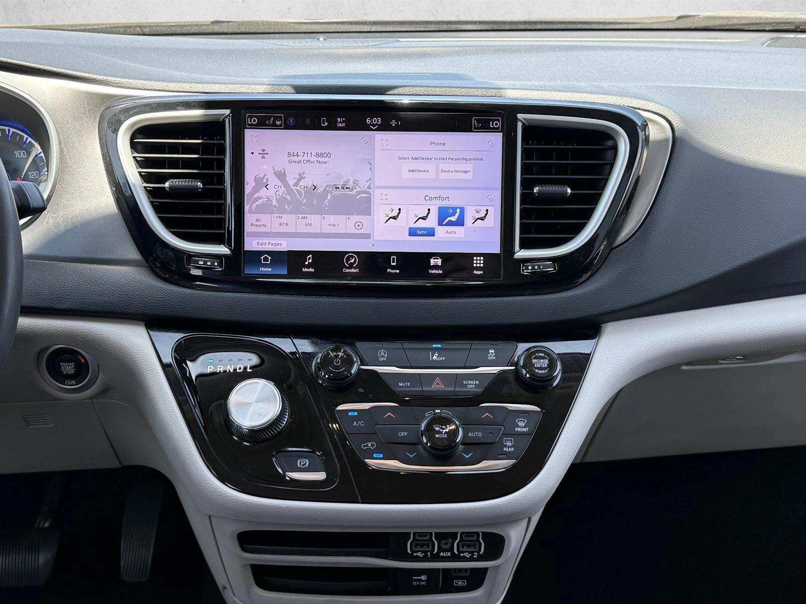 2022 Chrysler Pacifica Touring L - Photo 17