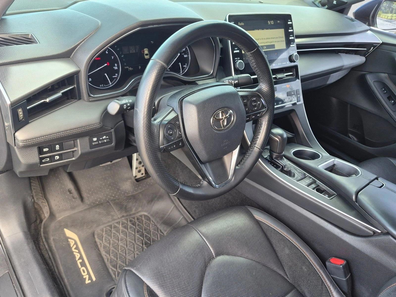 Thumbnail: 2019 Toyota Avalon - 3