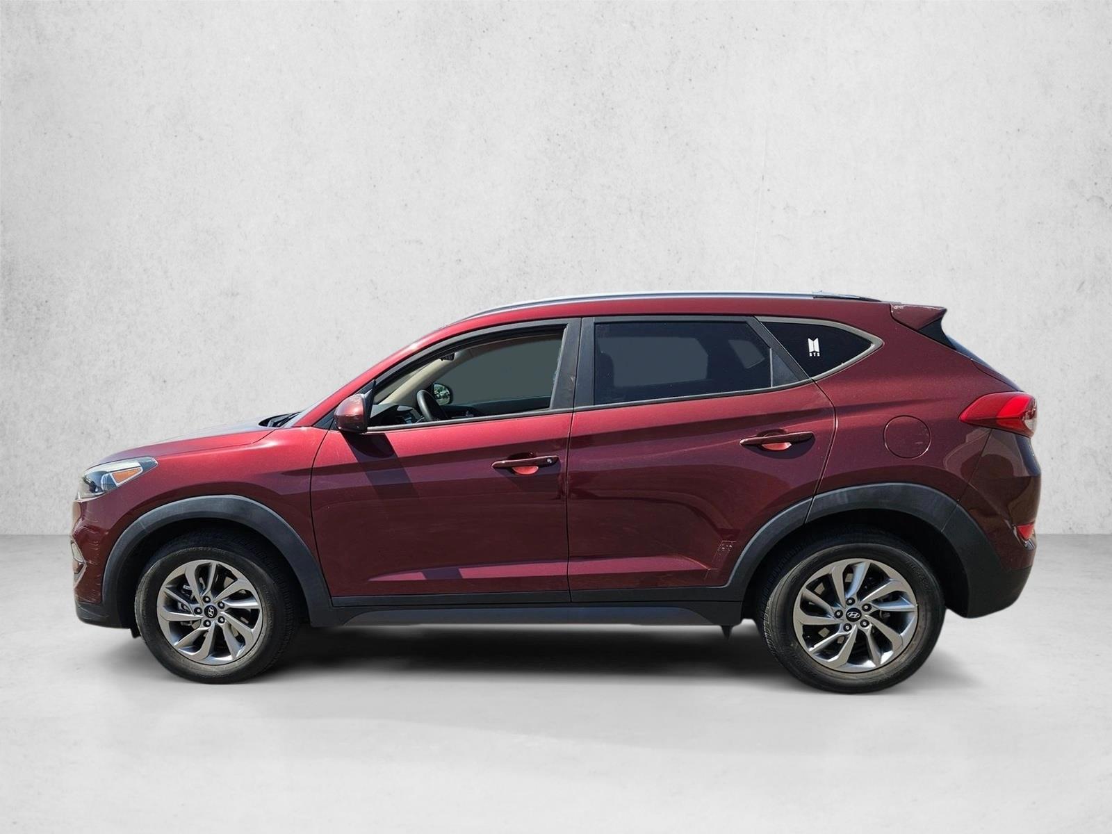 Thumbnail: 2016 Hyundai Tucson - 2