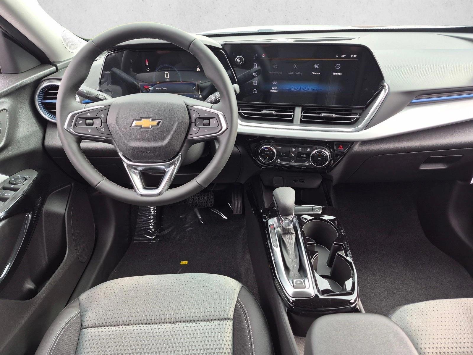 Thumbnail: 2026 Chevrolet Trax - 3