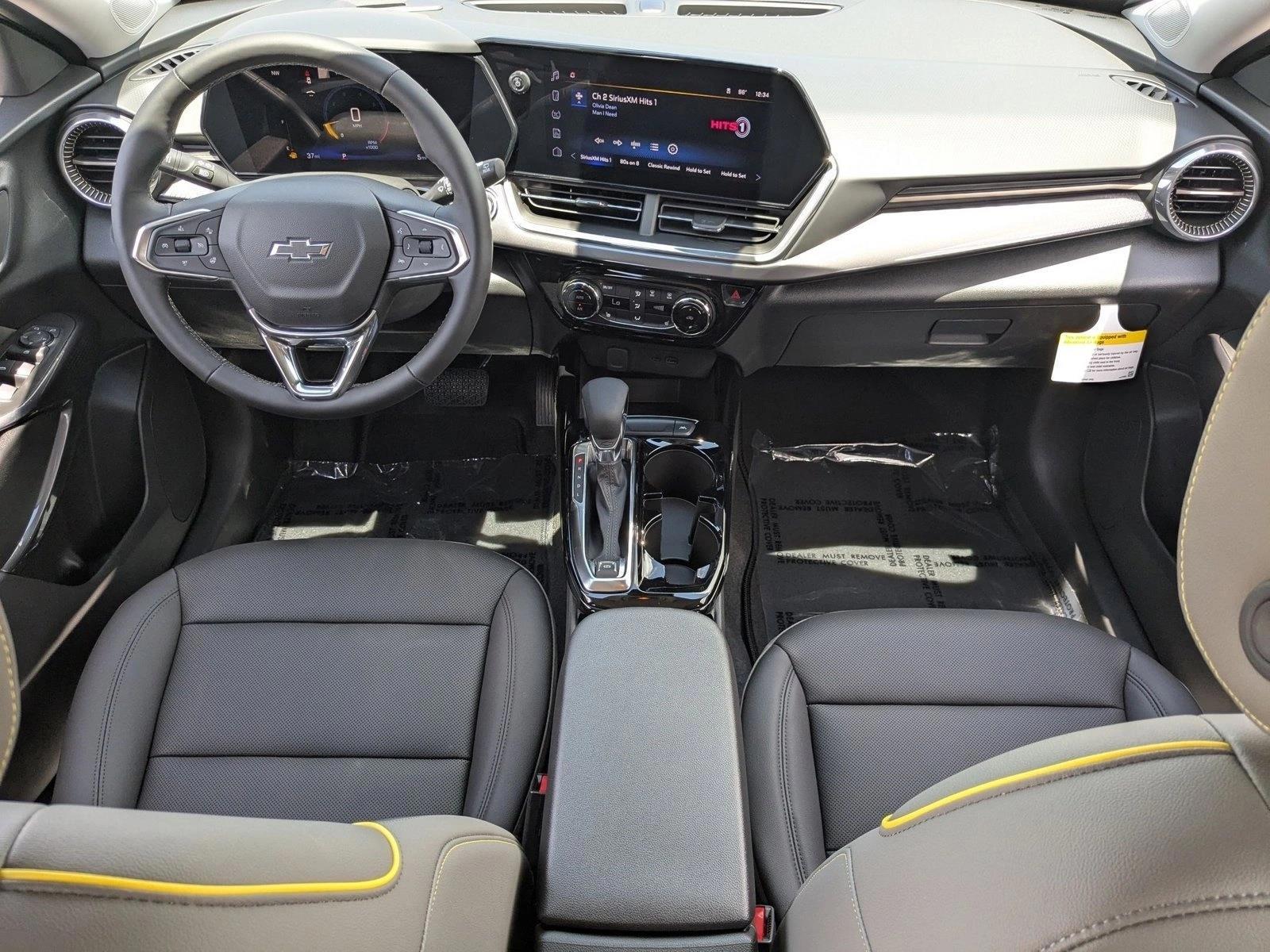 Thumbnail: 2026 Chevrolet Trax - 3