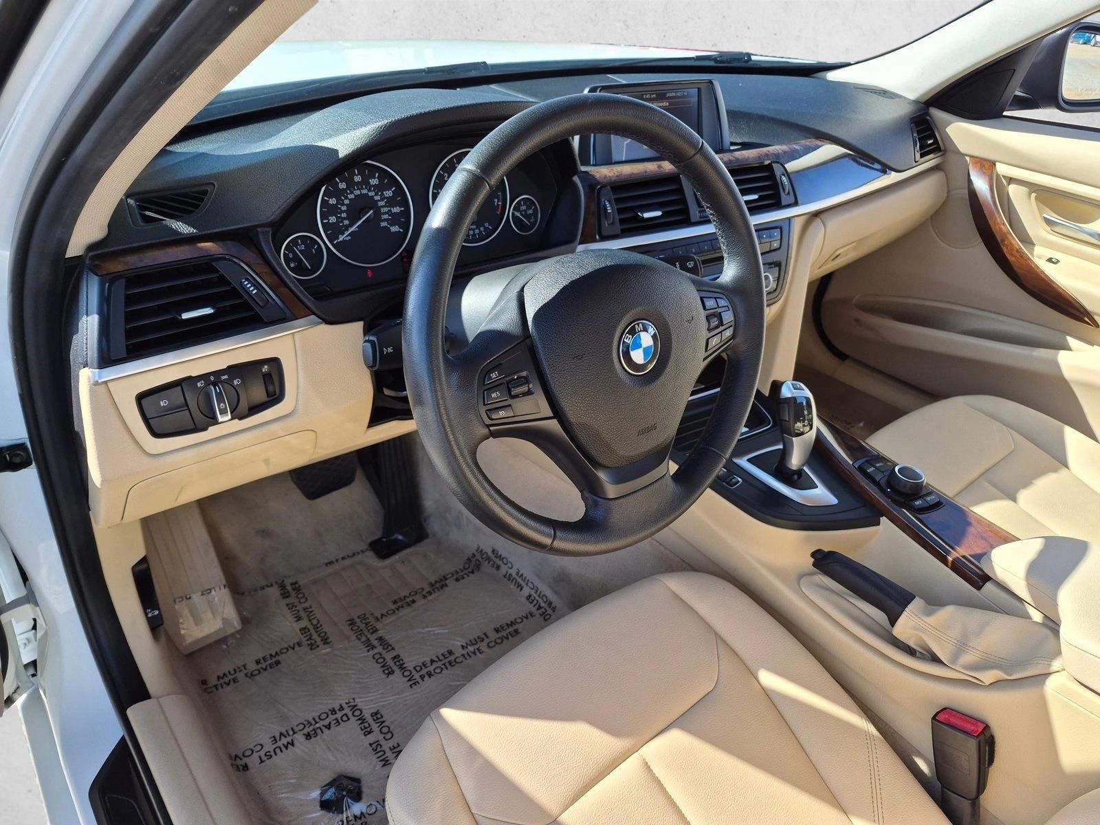 Thumbnail: 2013 BMW 3 Series - 3