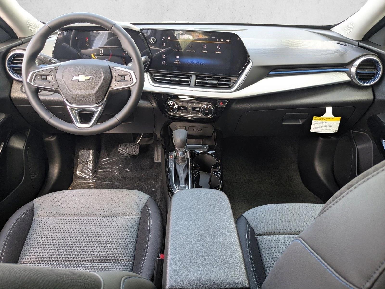 Thumbnail: 2026 Chevrolet Trax - 3