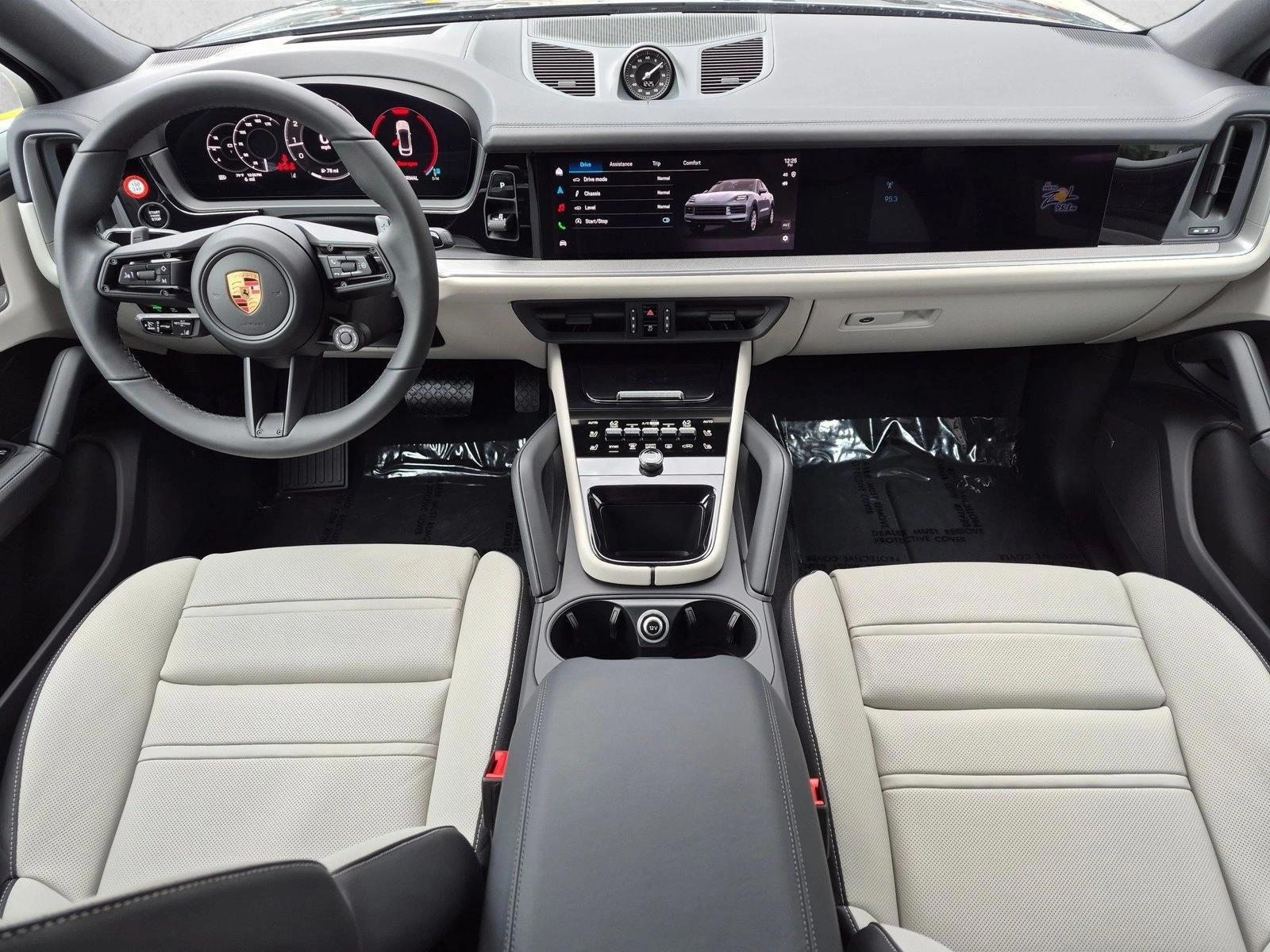 Thumbnail: 2026 Porsche Cayenne - 4