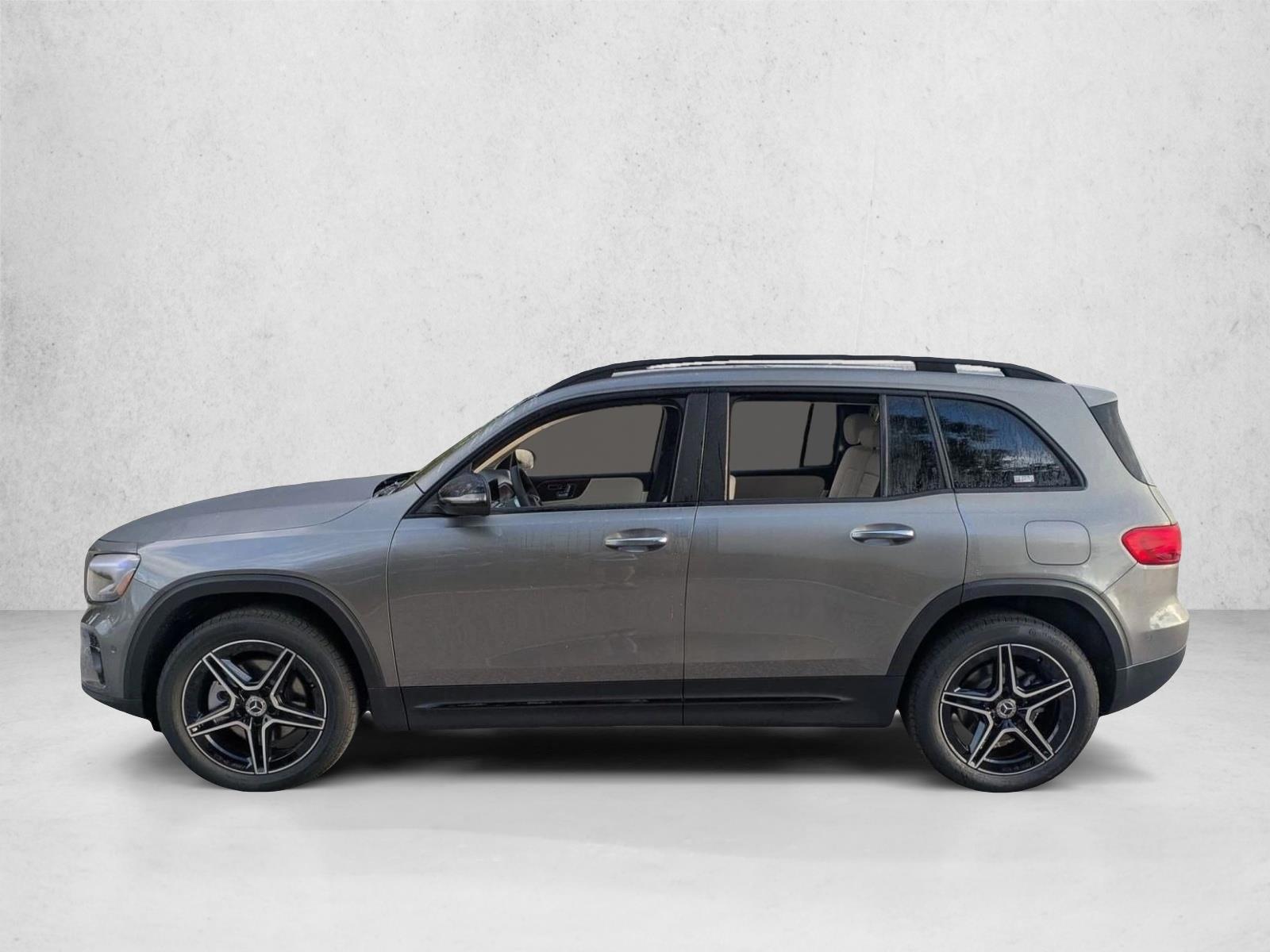 Thumbnail: 2026 Mercedes-Benz GLB - 2