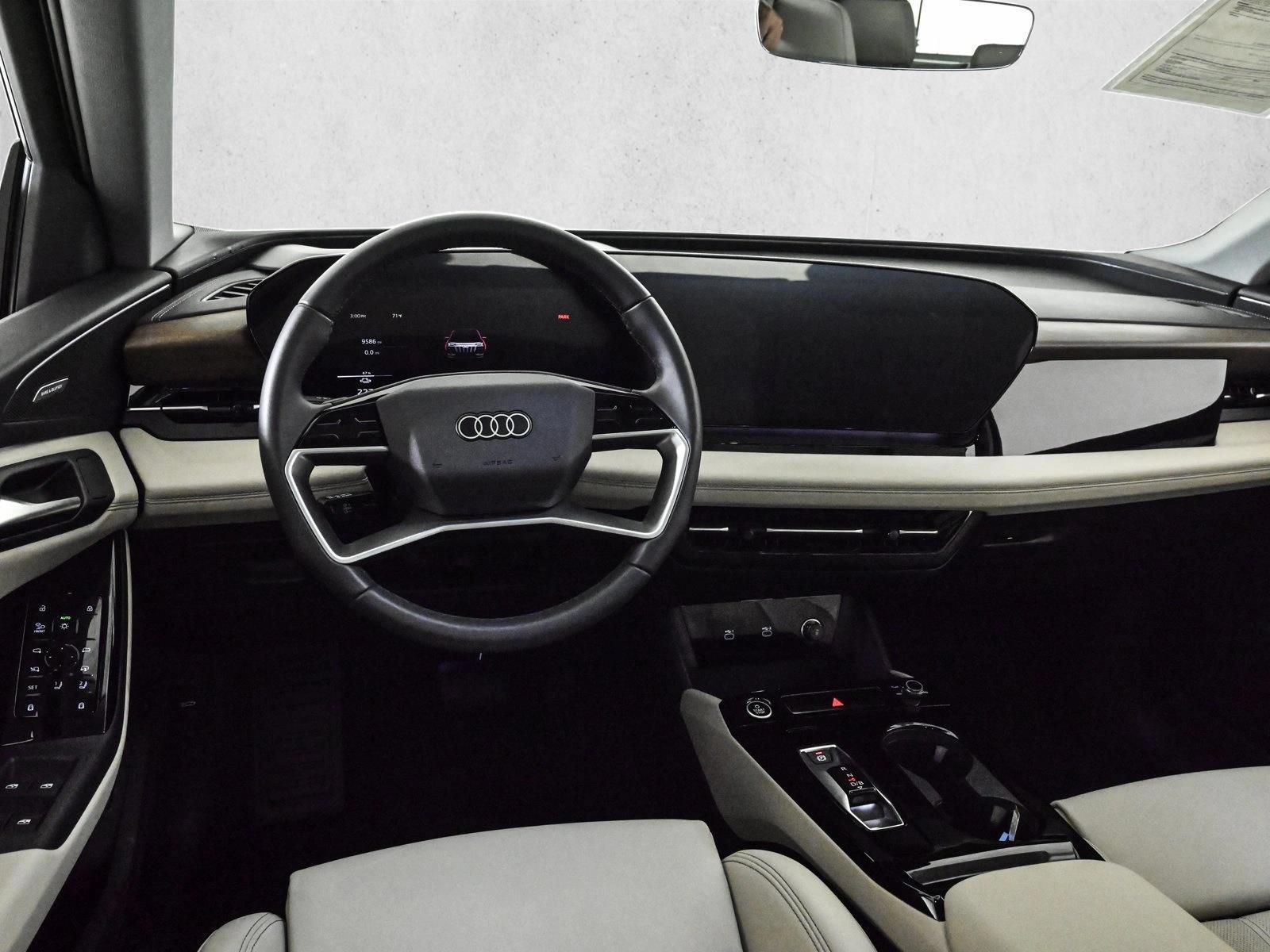 Thumbnail: 2025 Audi Q6 e-tron - 3