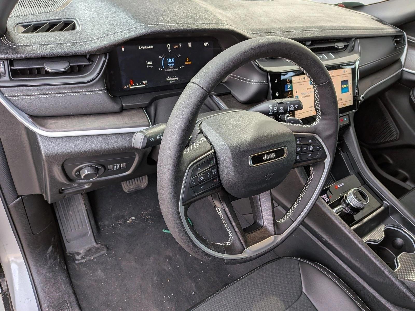 Thumbnail: 2026 Jeep Grand Cherokee - 3